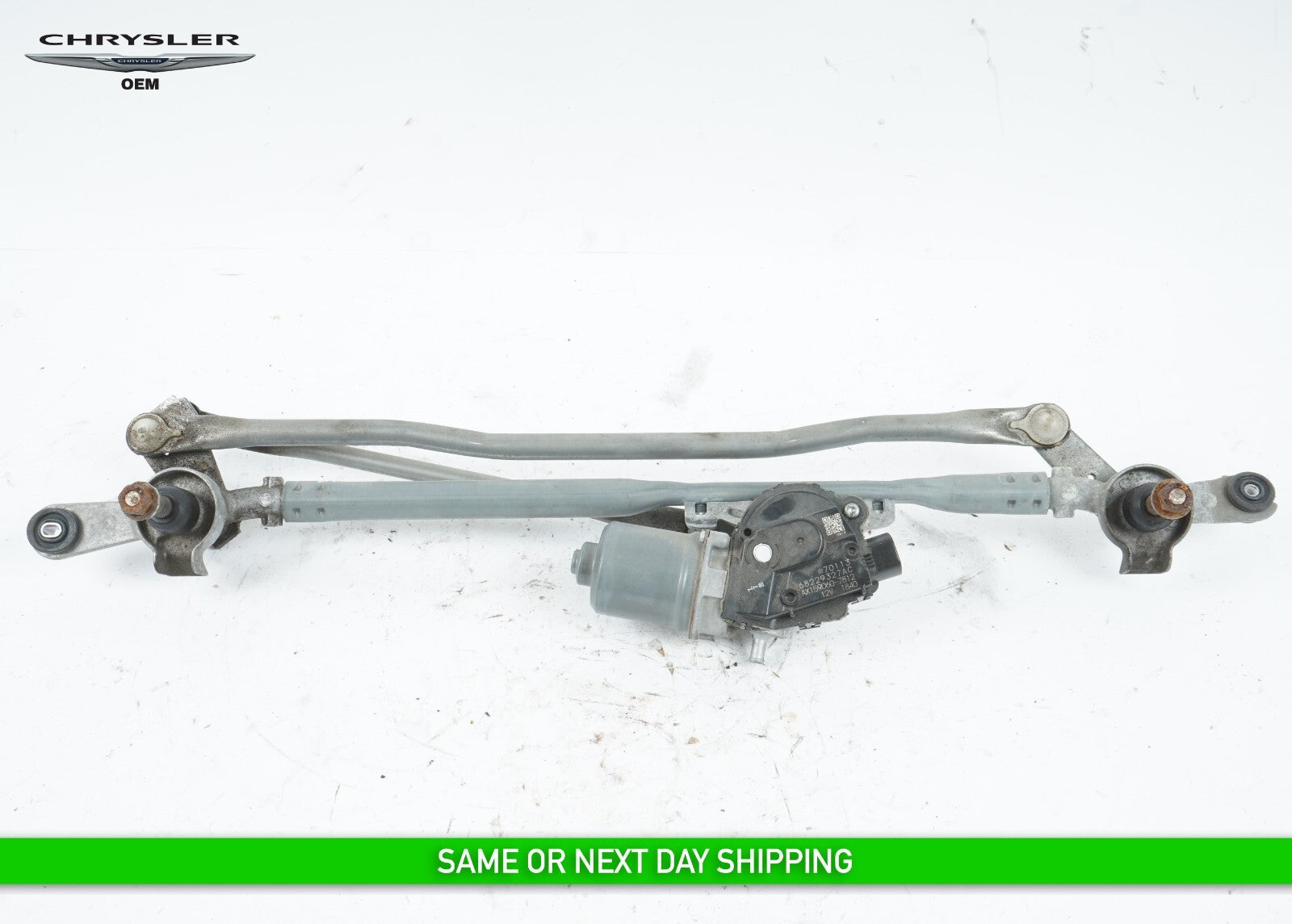 17-20 CHRYSLER PACIFICA FRONT WINDSHIELD WIPER MOTOR & LINKAGE OEM