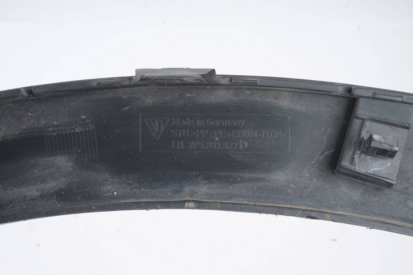 2011-2014 Porsche Cayenne Driver Left Rear Wheel Arc Molding 7P5853827D