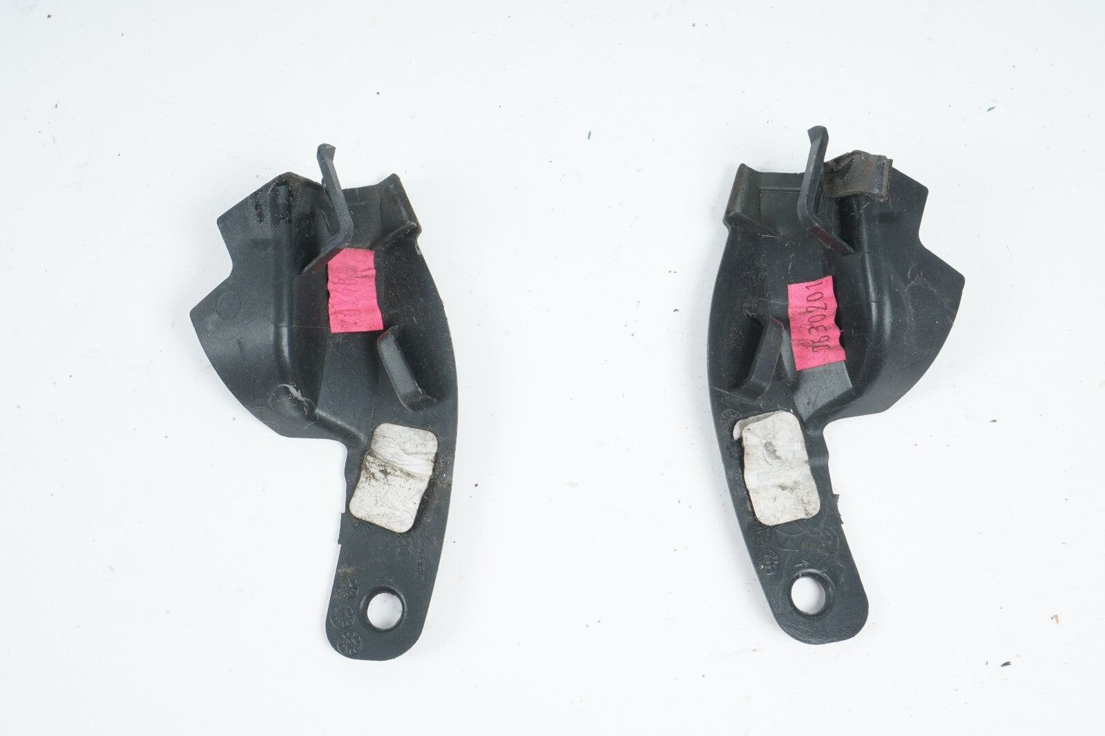 2017-2020 CHRYSLER PACIFICA REAR SLIDING DOOR TRACK COVER LEFT & RIGHT OEM