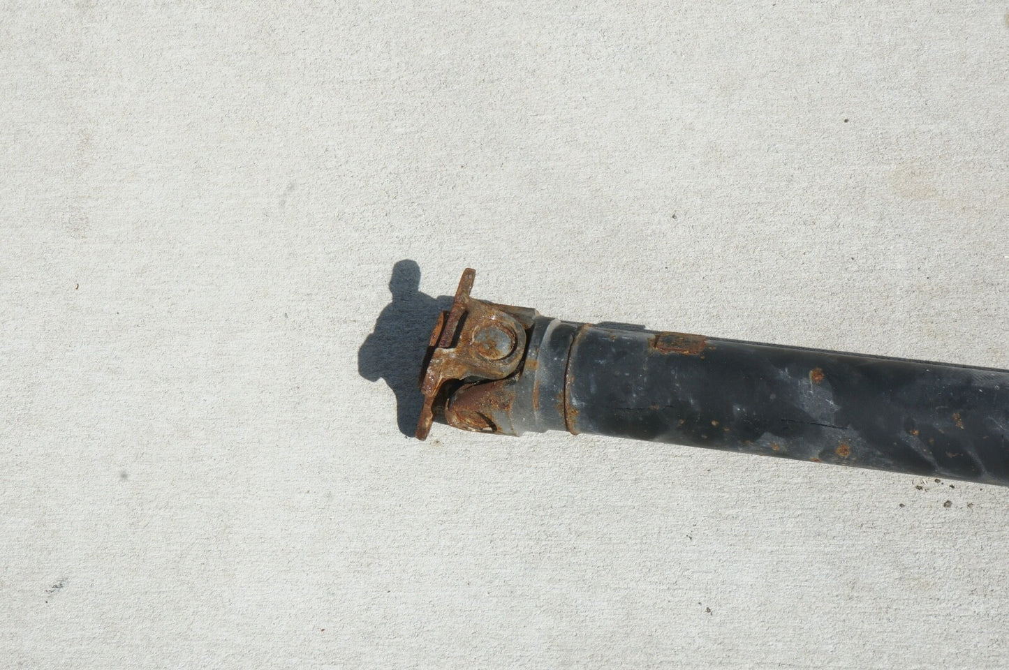 2007 - 2013 BMW 335i  328i CONVERTIBLE COUPE REAR TRANSMISSION DRIVE SHAFT