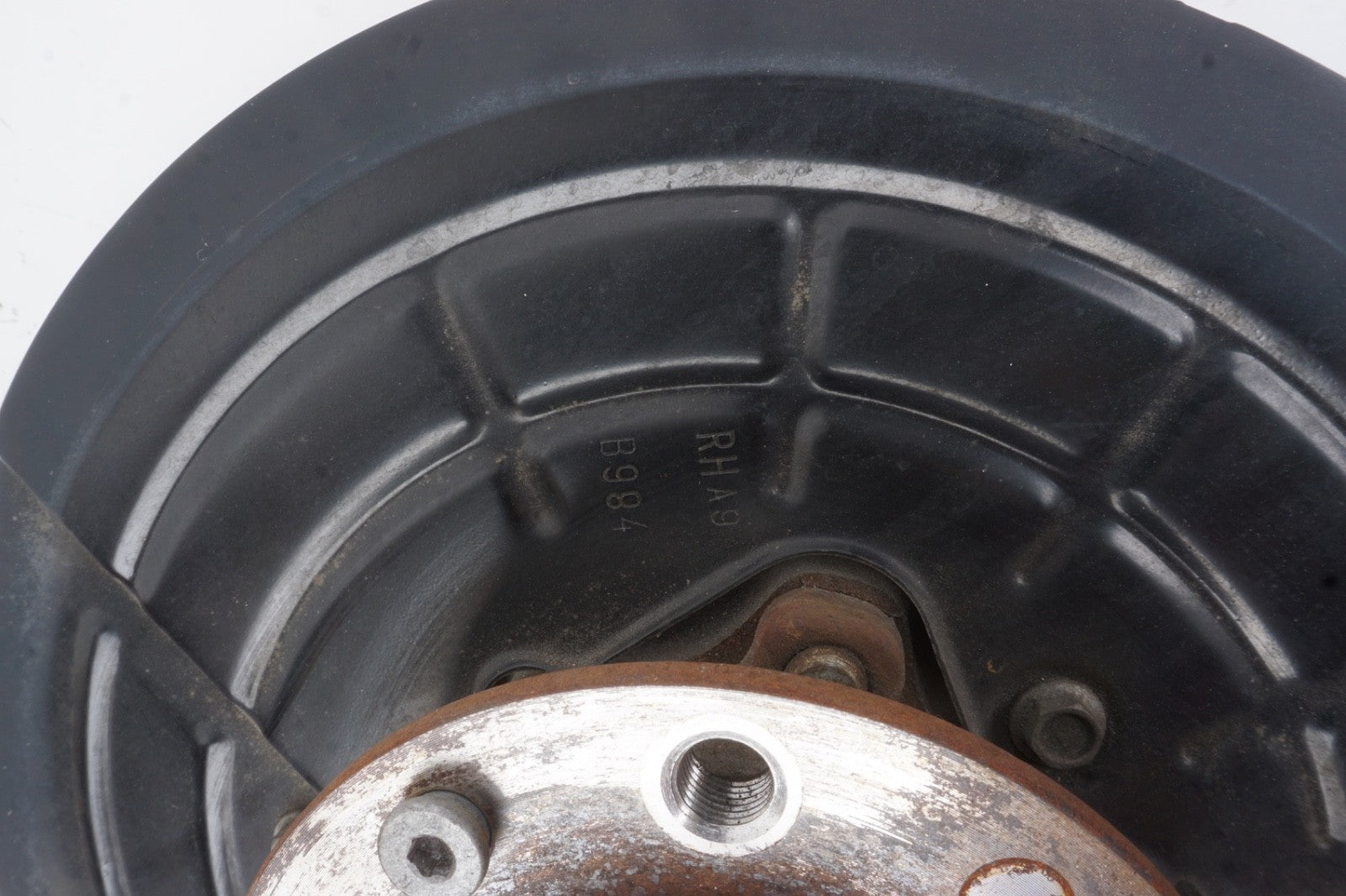 2015 - 2021 Jeep Renegade FWD Rear Right Spindle Knuckle Wheel Hub OEM
