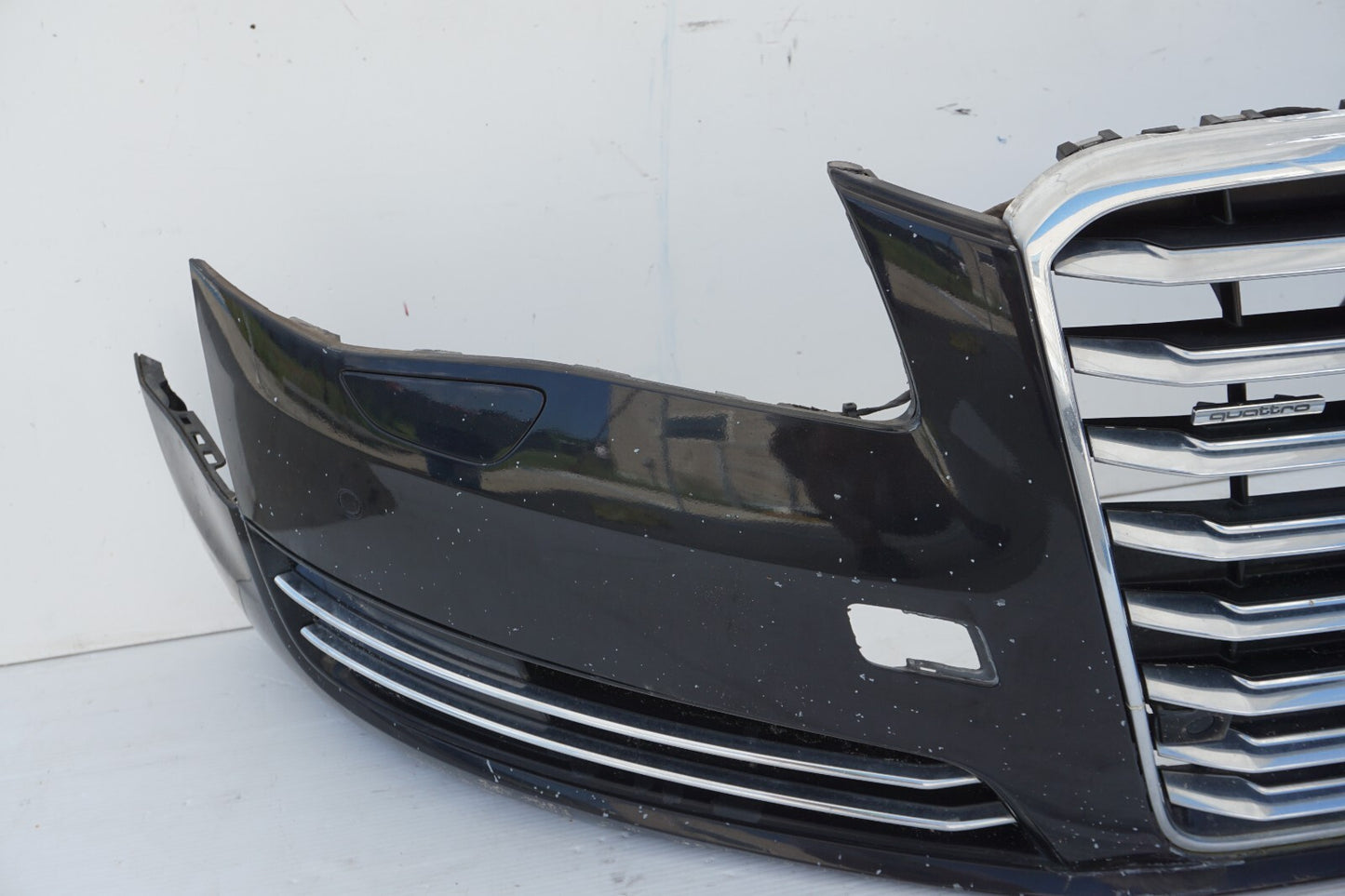 2011 - 2014 AUDI A8 A8L FRONT FBUMPER COVER W/ GRILLE   OEM