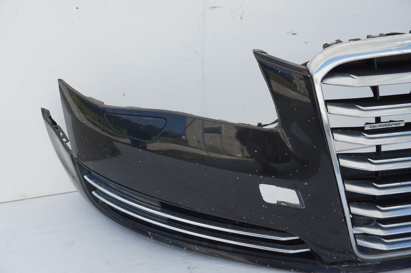 2011 - 2014 AUDI A8 A8L FRONT FBUMPER COVER W/ GRILLE   OEM