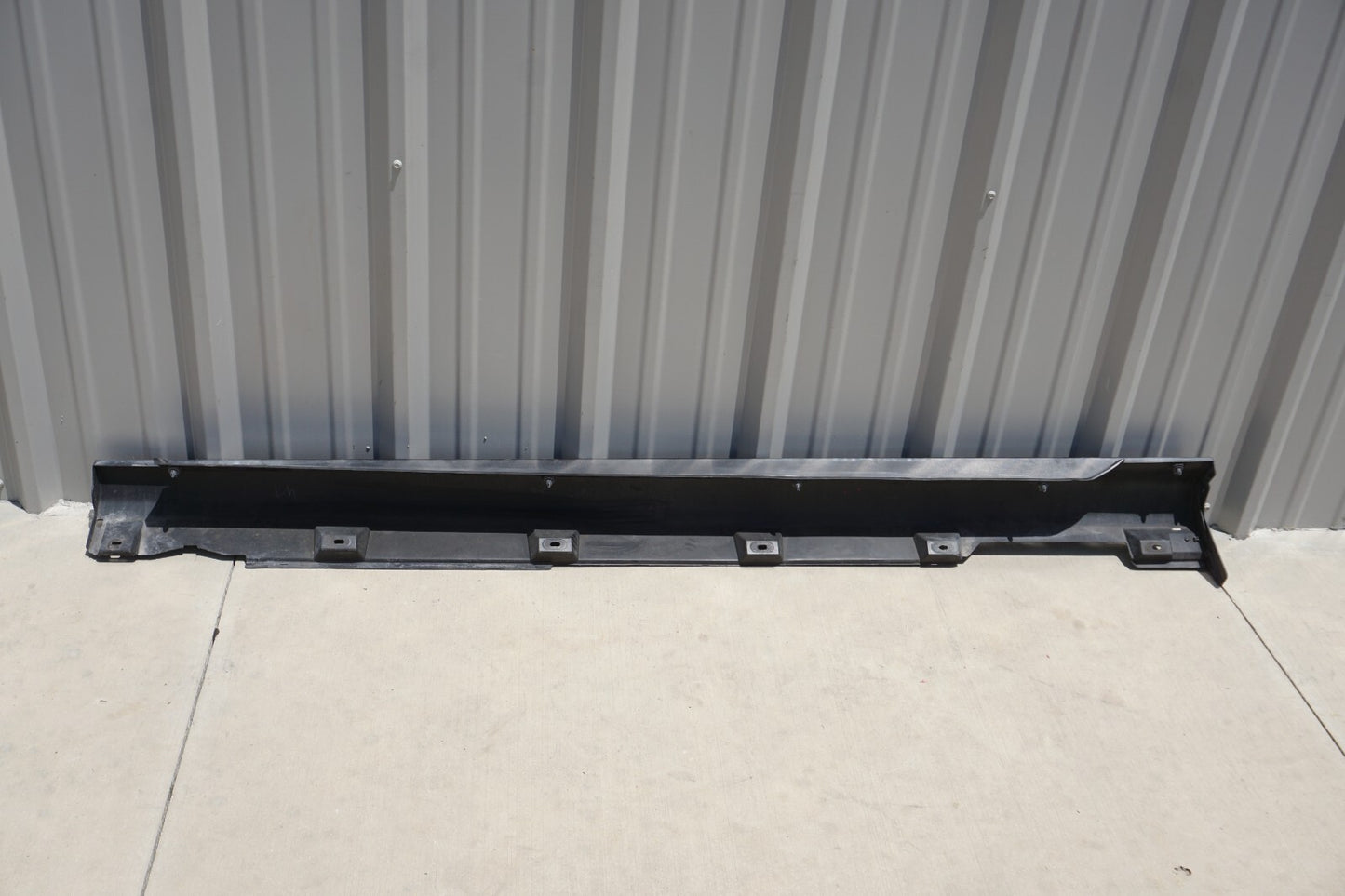 2012 - 2018 FORD FOCUS Driver Left Side Rocker Panel Skirt Molding  OEM