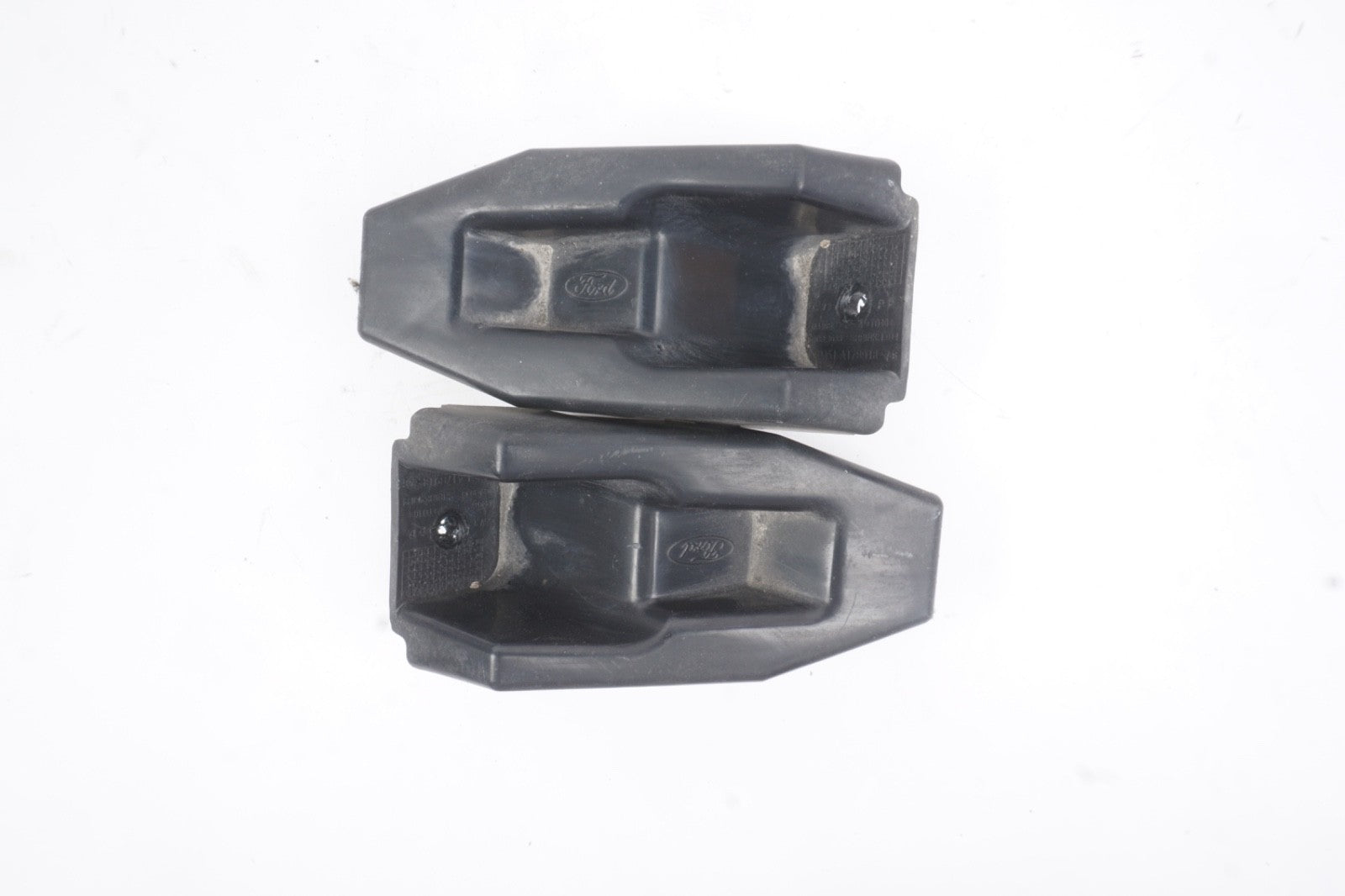 2015 - 2018 Ford Focus Rear Bumper Left Right Support Mount Bracket Set OEM