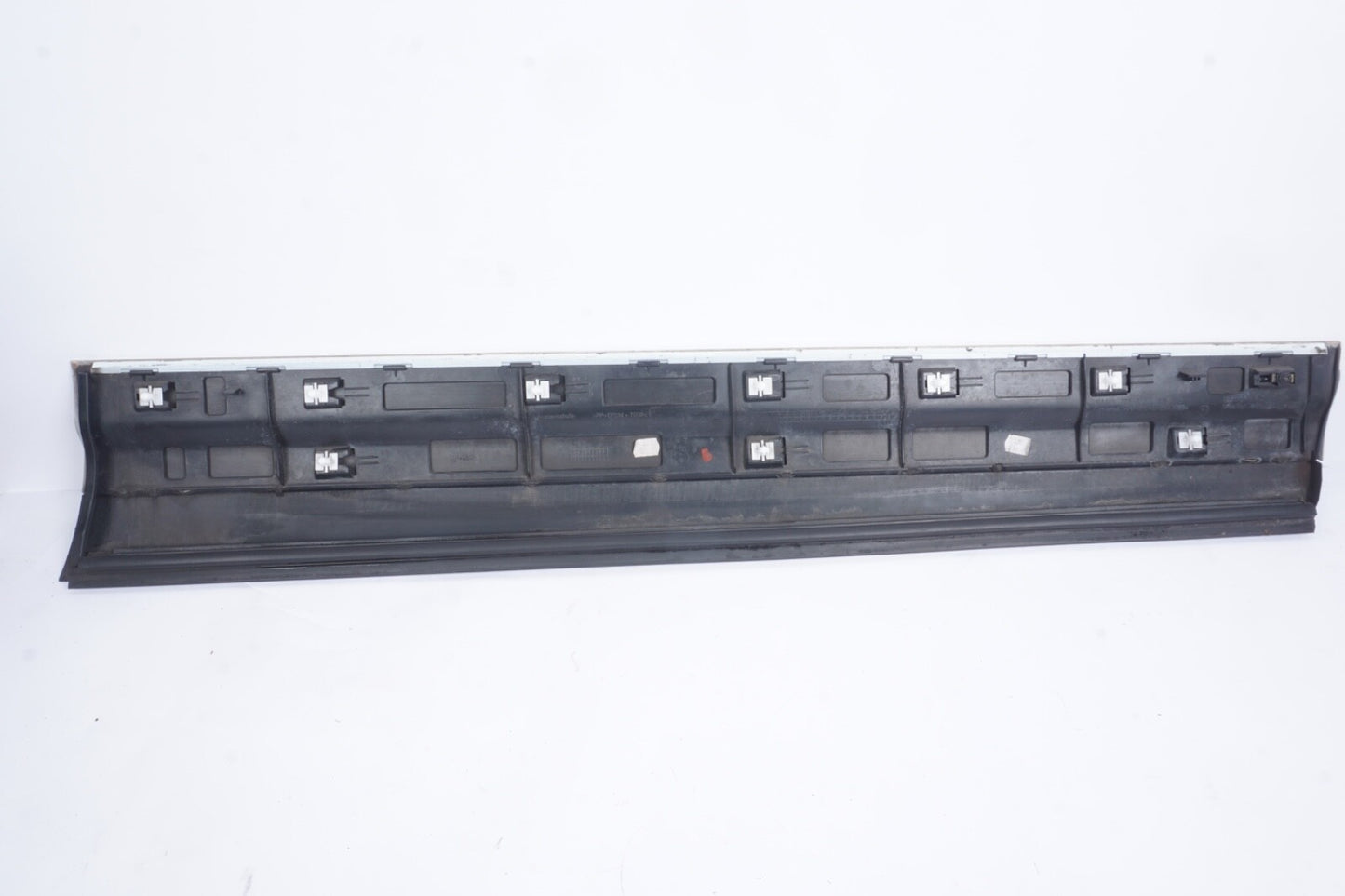 2011-2018 PORSCHE CAYENNE - Front LEFT Lower DOOR Molding / Blade 95855978704