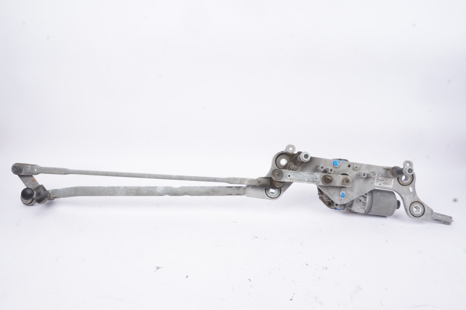 2011 - 2016 Porsche Cayenne Windshield Wiper Motor Linkage OEM Used