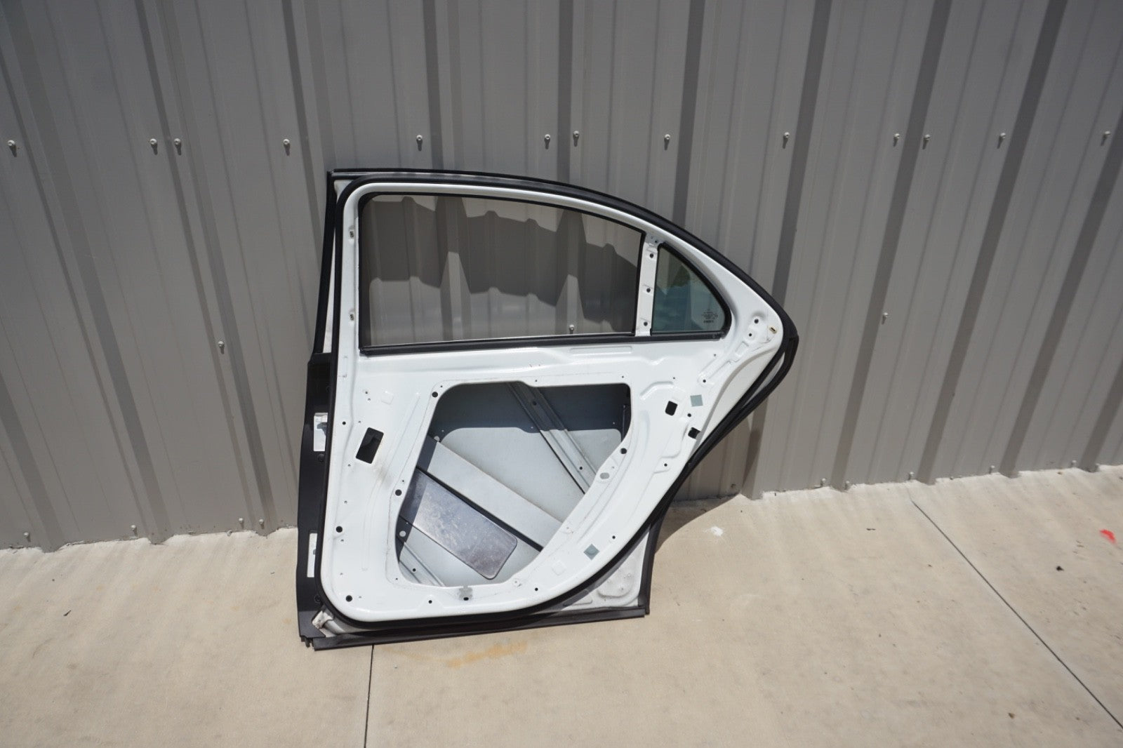 14-20 Mercedes W222 S550 S560 S600 Rear Right Side Door Shell Diamond White