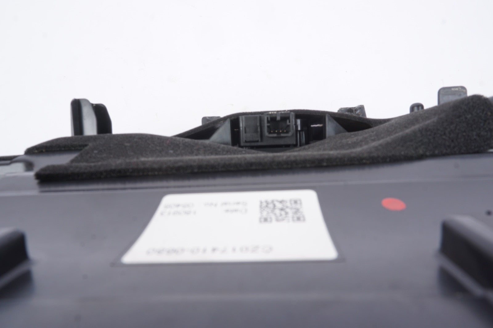 2014-2017 MERCEDES S-CLASS FRONT LEFT SIDE UNDER SEAT AIR VENT DUCT 2228303300