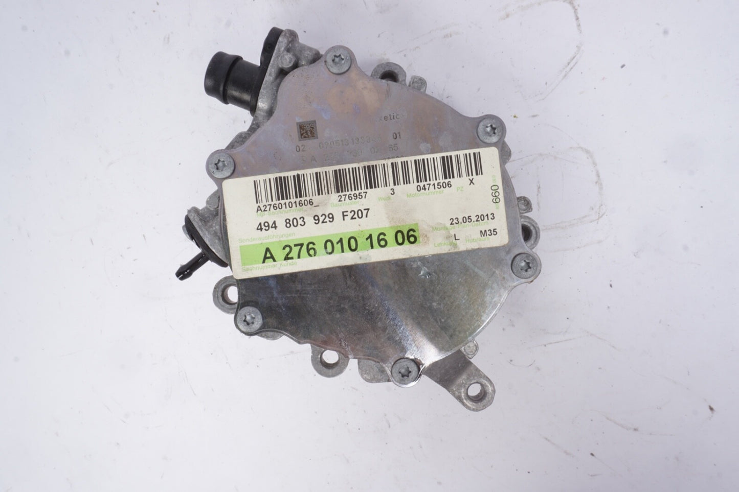 12-18 Mercedes W207 E350 Engine Motor Brake Vacuum Pump 2762300265 OEM