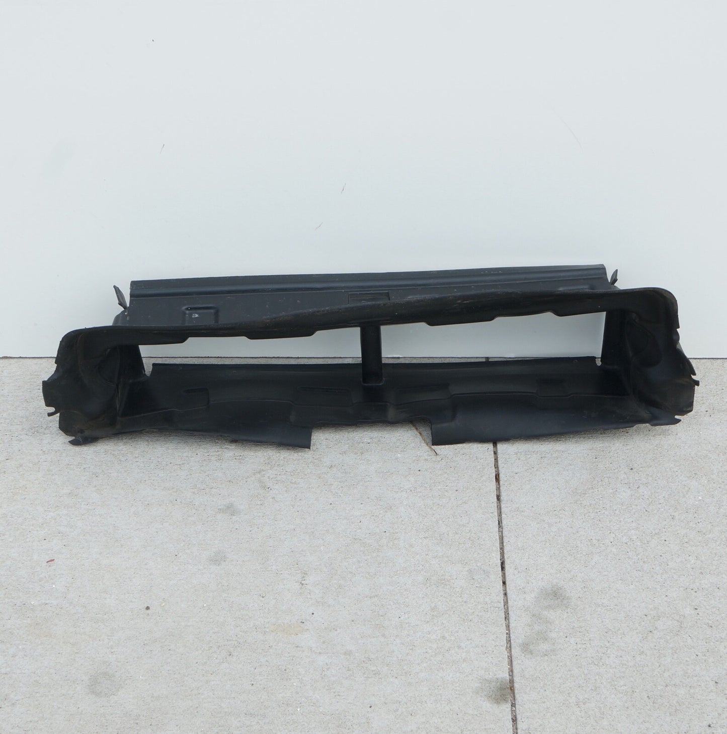 16 17 18 FORD FOCUS AIR INTAKE DUCT F1EB-8312-AA OEM