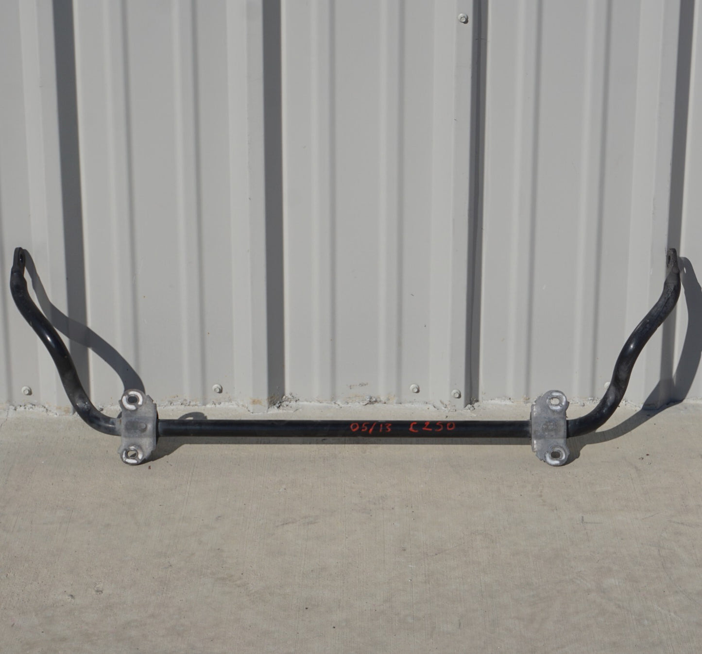 08-14 Mercedes C250 C300 C350 Front Stabilizer Sway Bar 2043232065  OEM