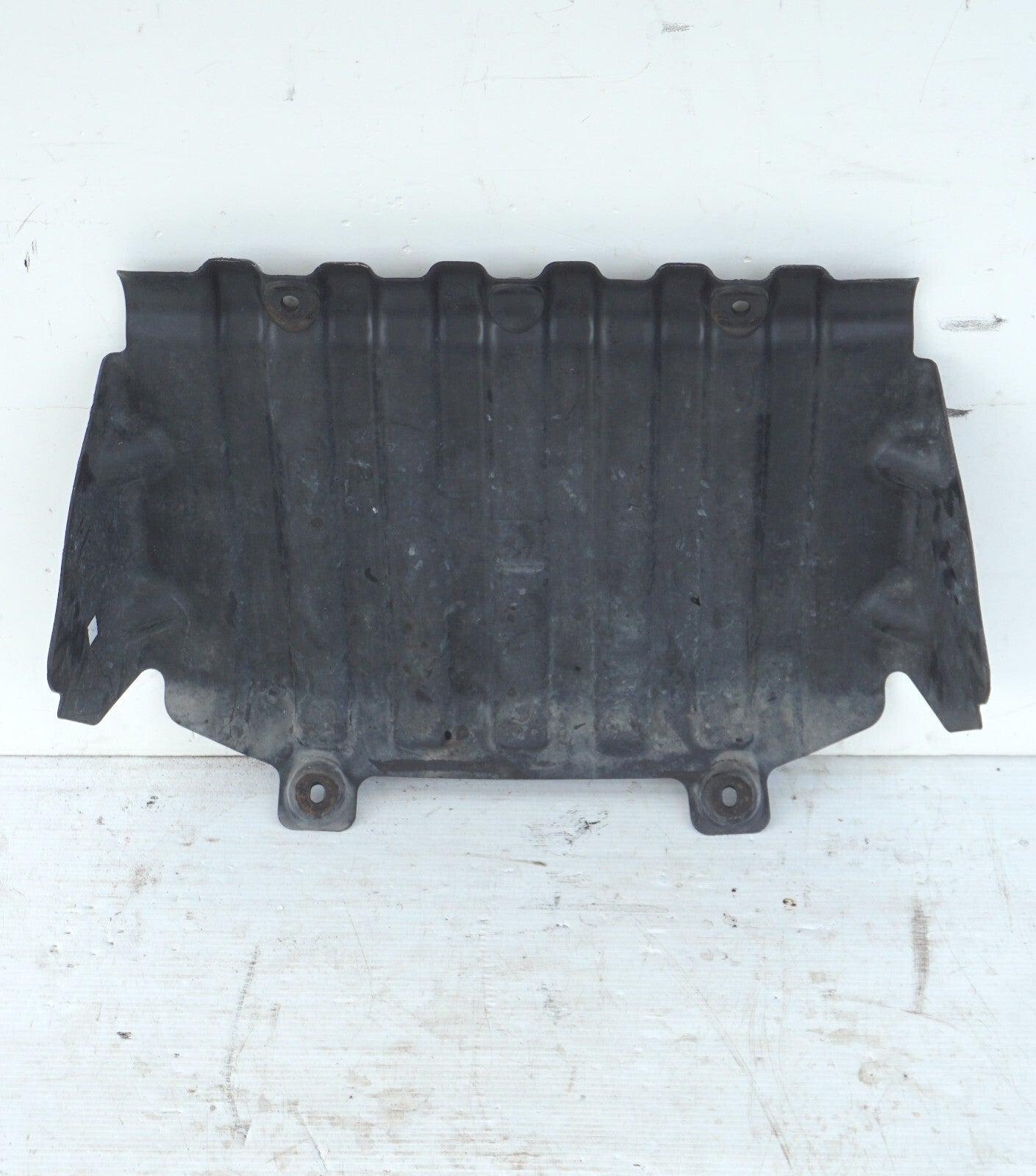 2007-2013 Chevy Silverado/ Sierra 1500 Front Engine Splash Shield Cover  OEM