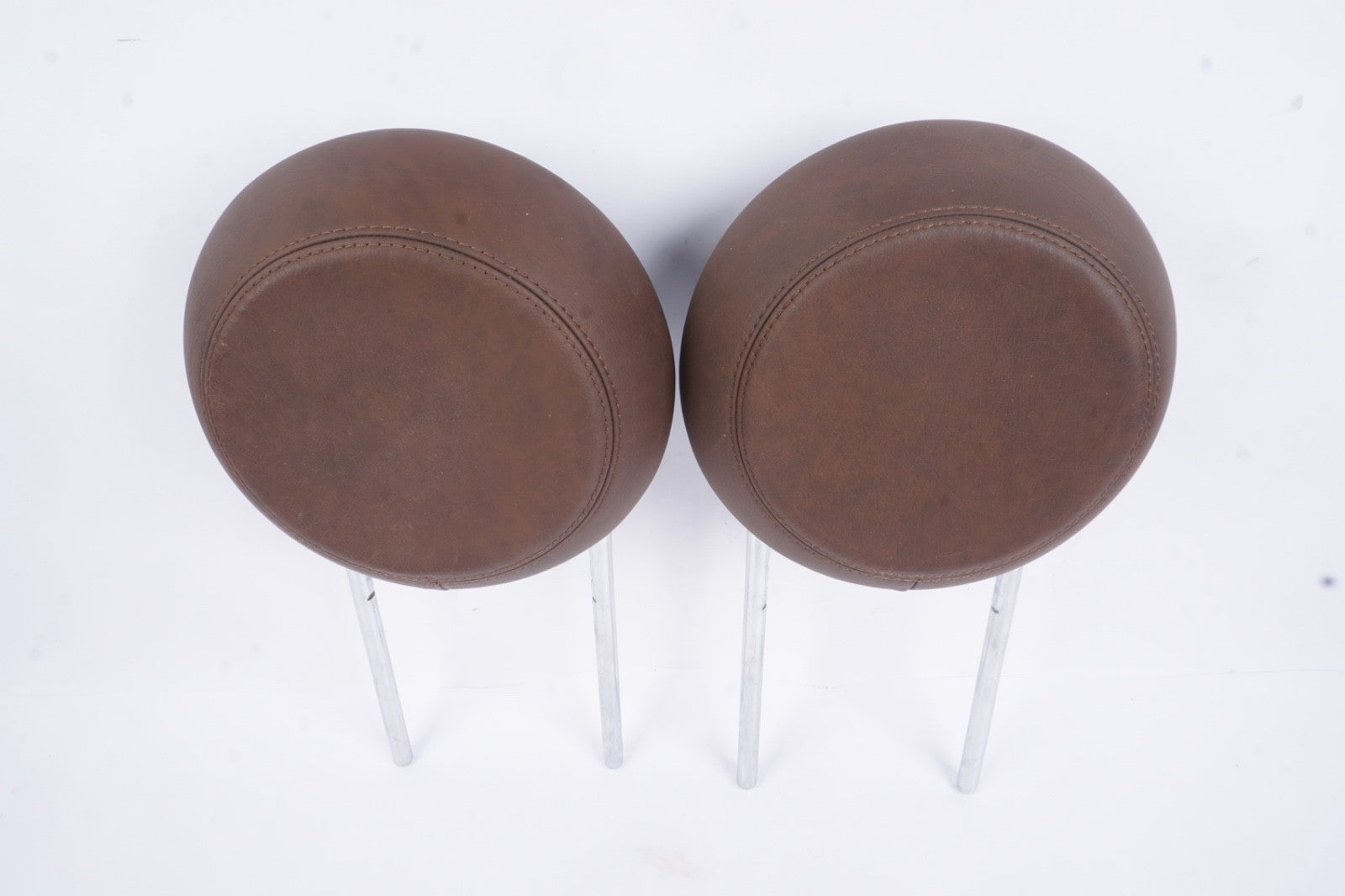 2016 -2018 Fiat 500X Front Seat Head Rest Leather Dark Set of 2