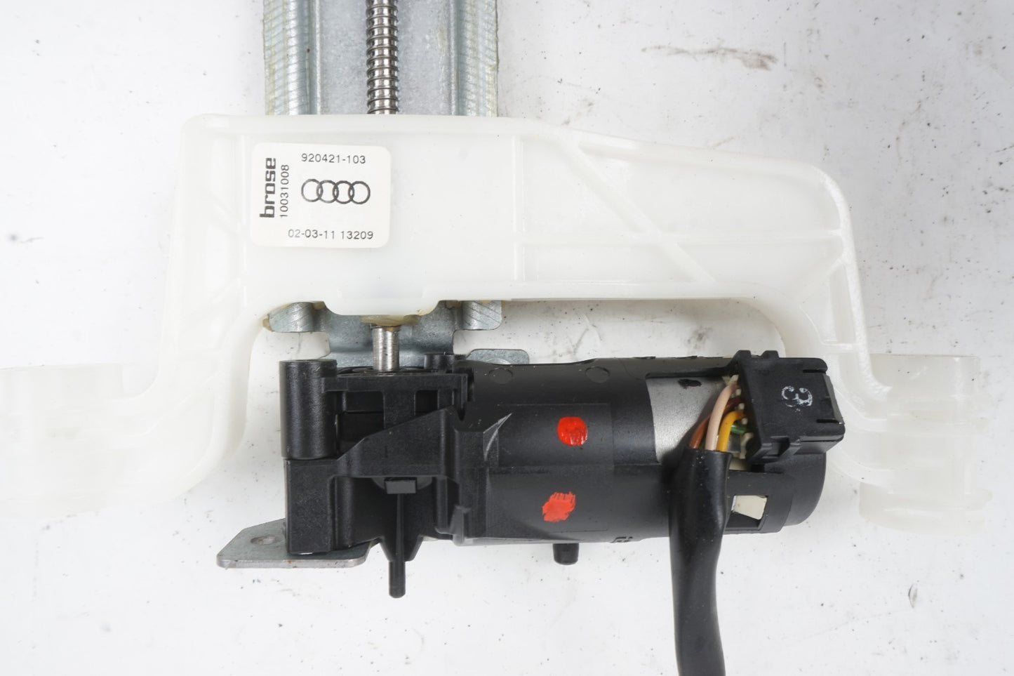 2011-2018 Audi A8L A8 Front Right Passenger Seat Headrest Motor OEM