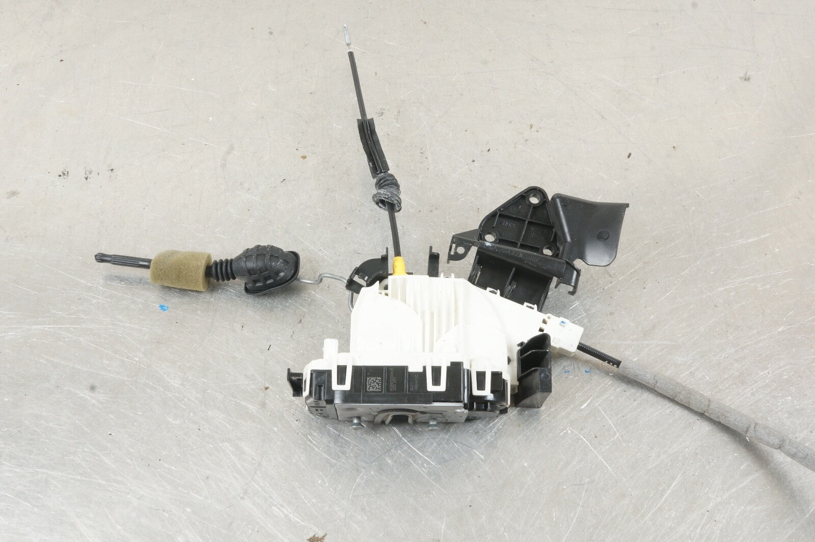 08-20 Mercedes W207 E350 C300 Front Right Side Door Lock Latch Actuator OEM