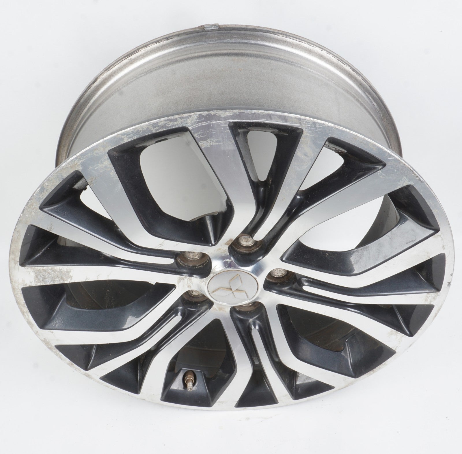 2016 - 2018 MITSUBISHI OUTLANDER ALUMINIUM WHEEL RIM  ALLOY J18X7J OEM