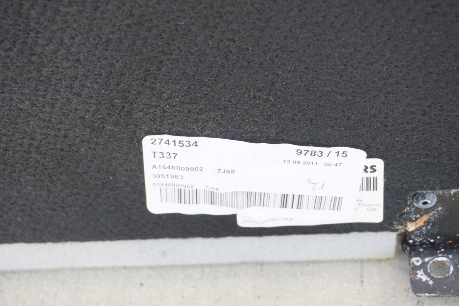 06-11 MERCEDES W164 ML63 AMG REAR TRUNK FLOOR MAT CARGO PANEL COVER
