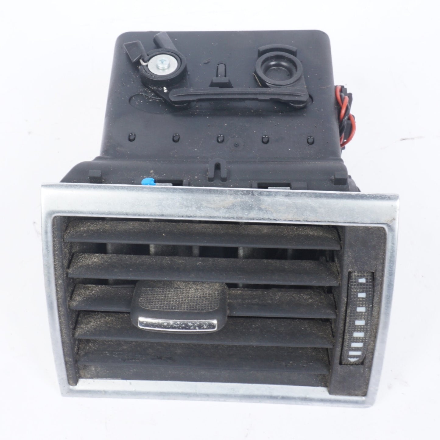 2004  - 2010 Audi A8 A8L Dash Center Ac Heater Air Vent Right Passenger Side OEM