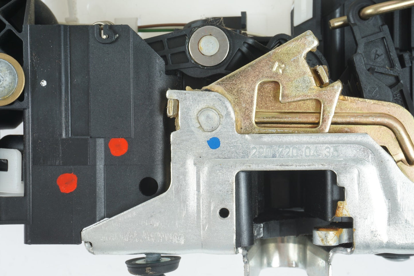 03 - 12 Mercedes R230 SL500 Front Right Passenger Door Lock Actuator OEM