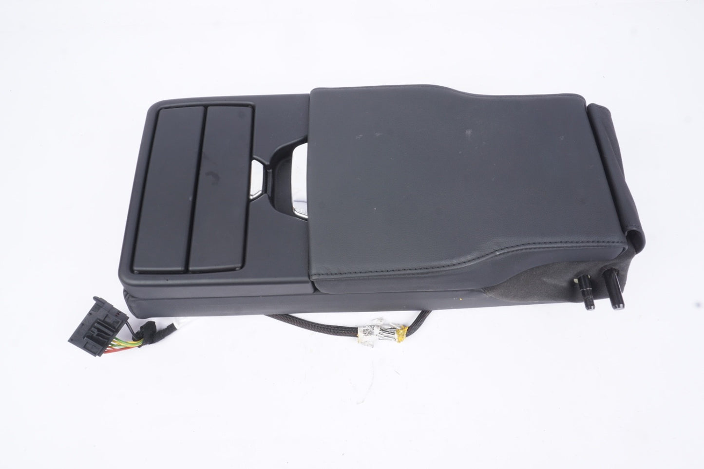 2014 - 2020 MASERATI GHIBLI REAR SEAT ARM REST ARMREST CUP HOLDER BLACK OEM