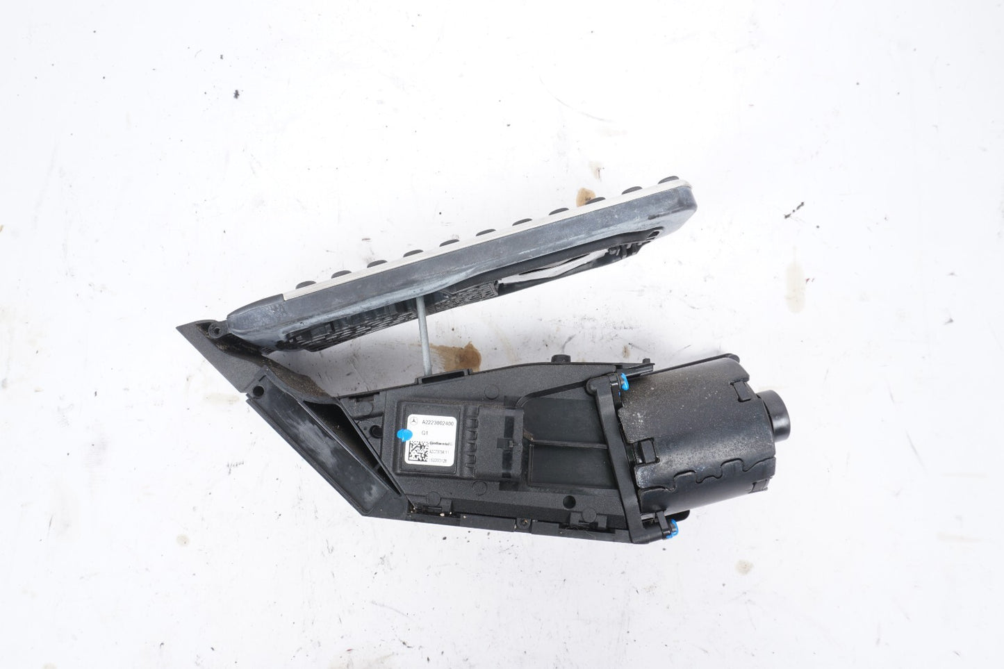 14-17 Mercedes S550 W222 Gas Pedal Accelerator A2223002400 OEM