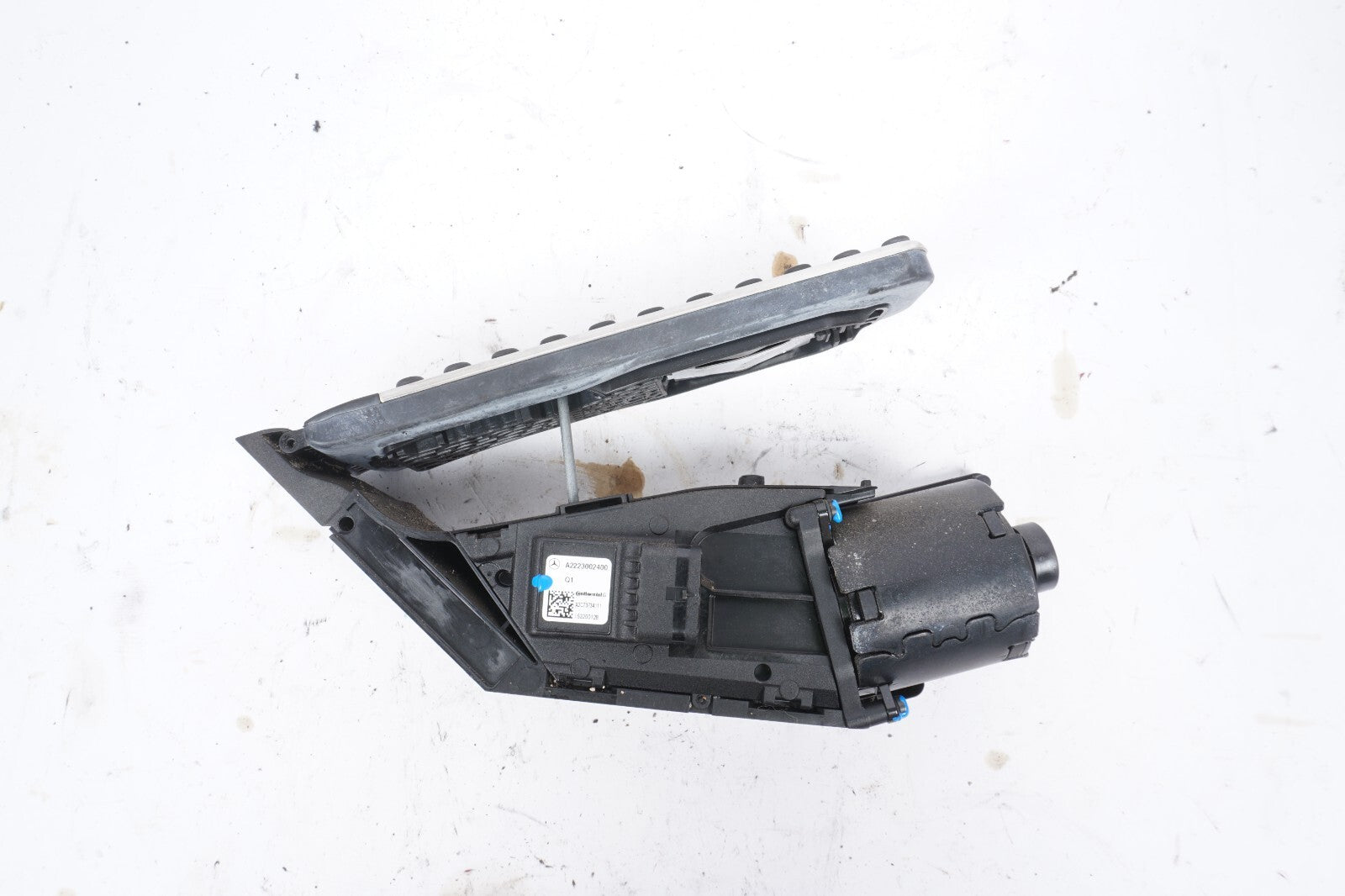 14-17 Mercedes S550 W222 Gas Pedal Accelerator A2223002400 OEM