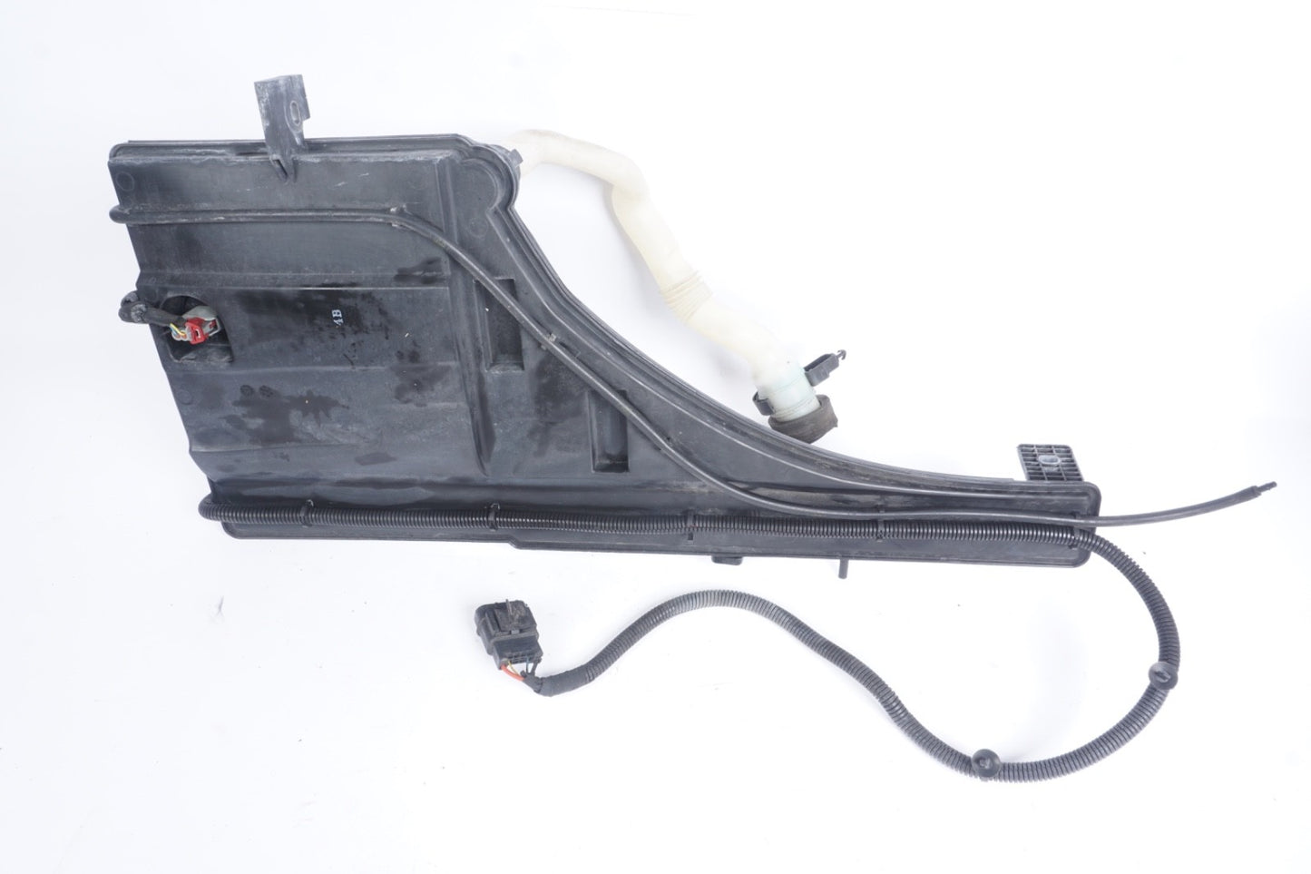 2014 - 2024 MASERATI GHIBLI WINDSHIELD WASHER RESERVOIR TANK BOTTLE W/ PUMP OEM
