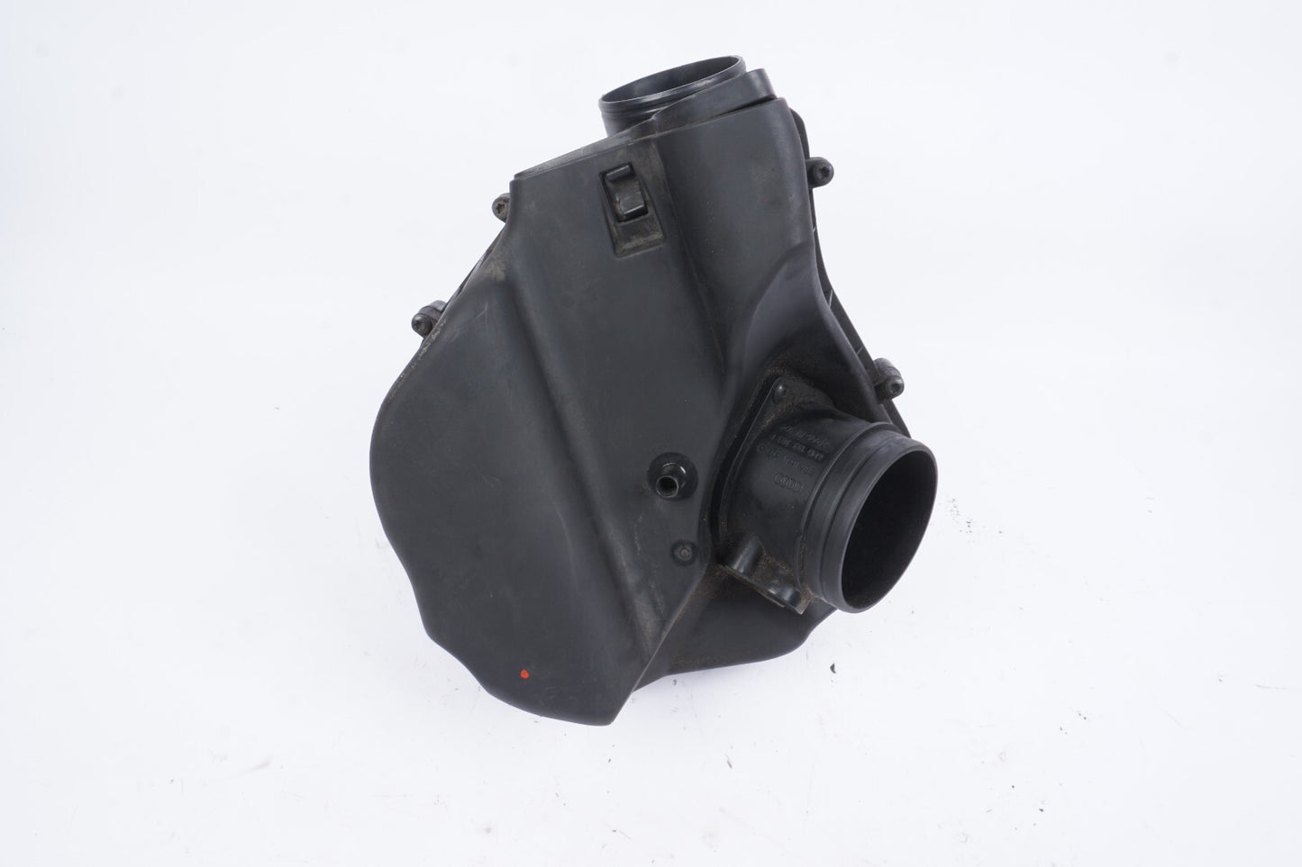 2011 - 2018 Audi A8L A8 3.0l Left  Air Cleaner Filter Box Driver Side OEM