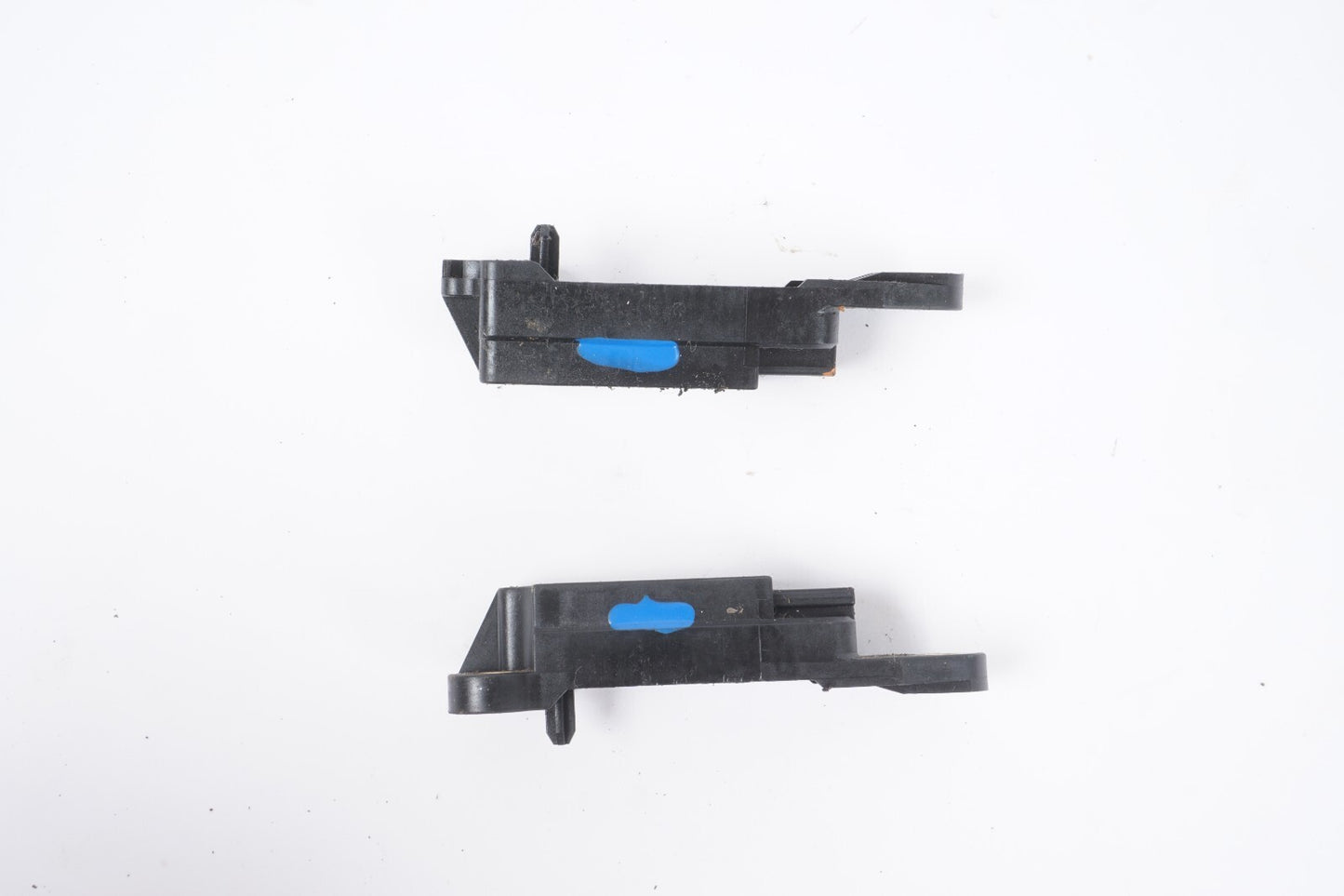 03-06 Mercedes R230 SL500 Side Sensors 2208204426  OEM
