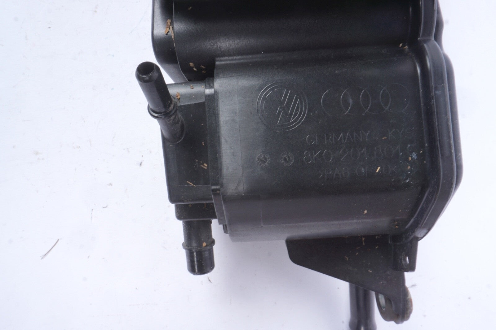 08-18 Audi A6 A7 Quattro Gas Fuel Vapor EVAP Charcoal Canister 8K0201801C Oem