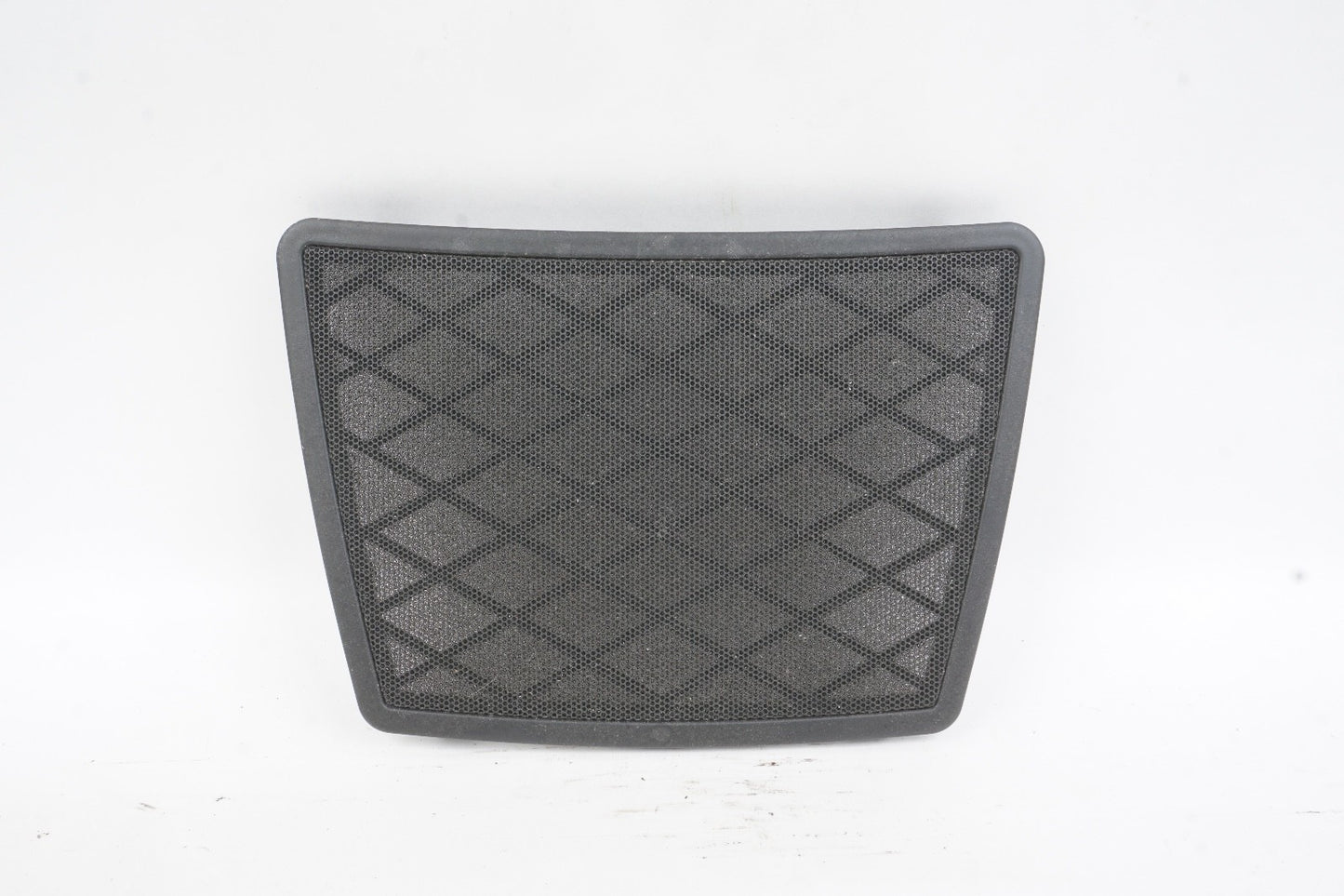 2012–2018 BMW 650I XDRIVE REAR DECK MID-RANGE SPEAKER GRILLE COVER OEM 7009536
