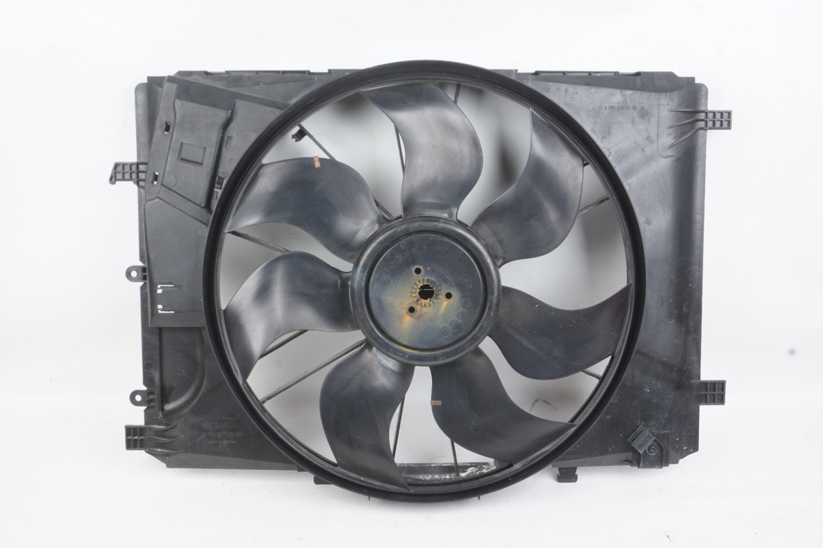 2008 - 2018 MERCEDES C250 Engine Radiator Cooling Fan Shroud NO MOTOR