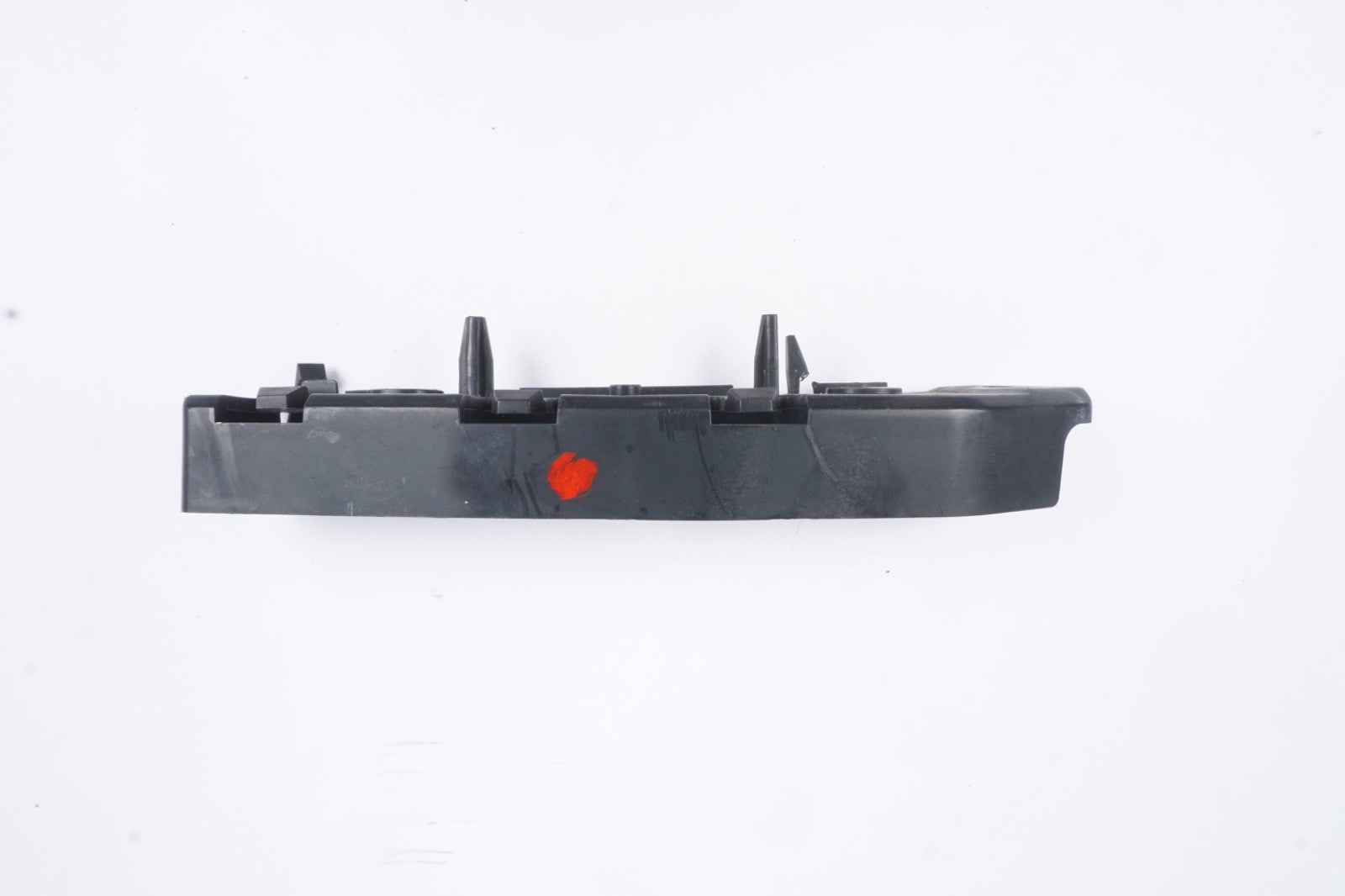 2012 - 2018 Ford Focus Front Bumper Left Driver Side Retainer Bracket Frame OEM