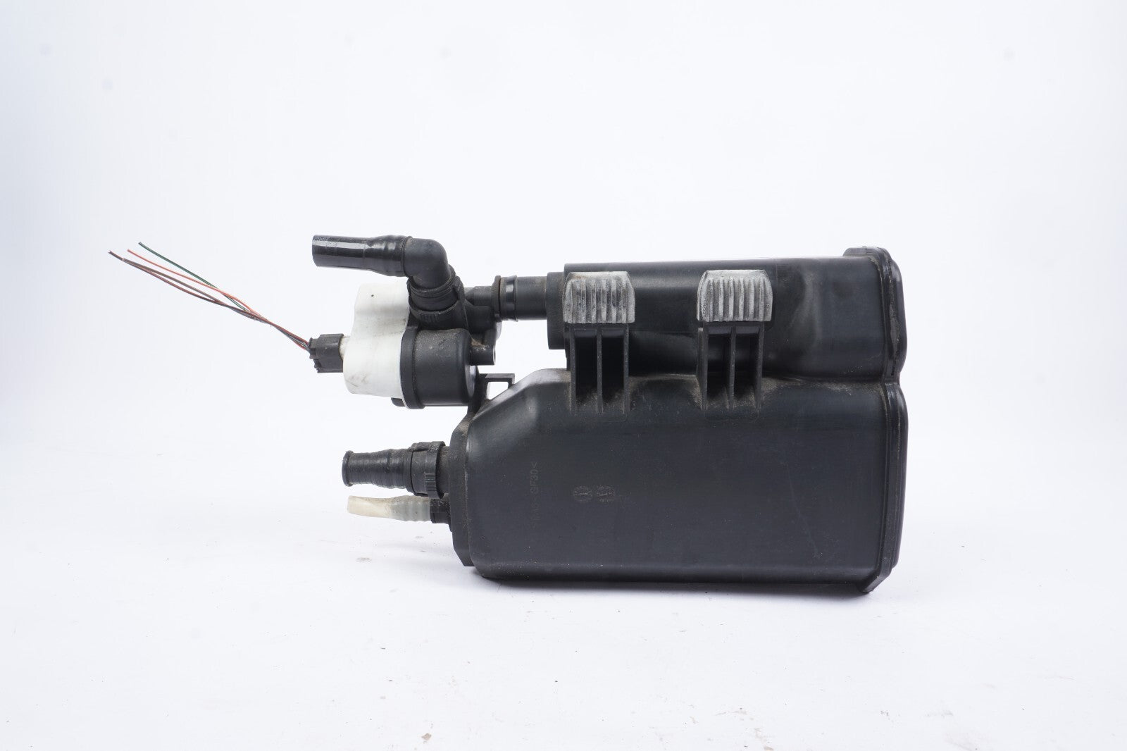 06-10 BMW E64 650i Fuel EVAP Emission Vapor Charcoal Canister 7162365 OEM