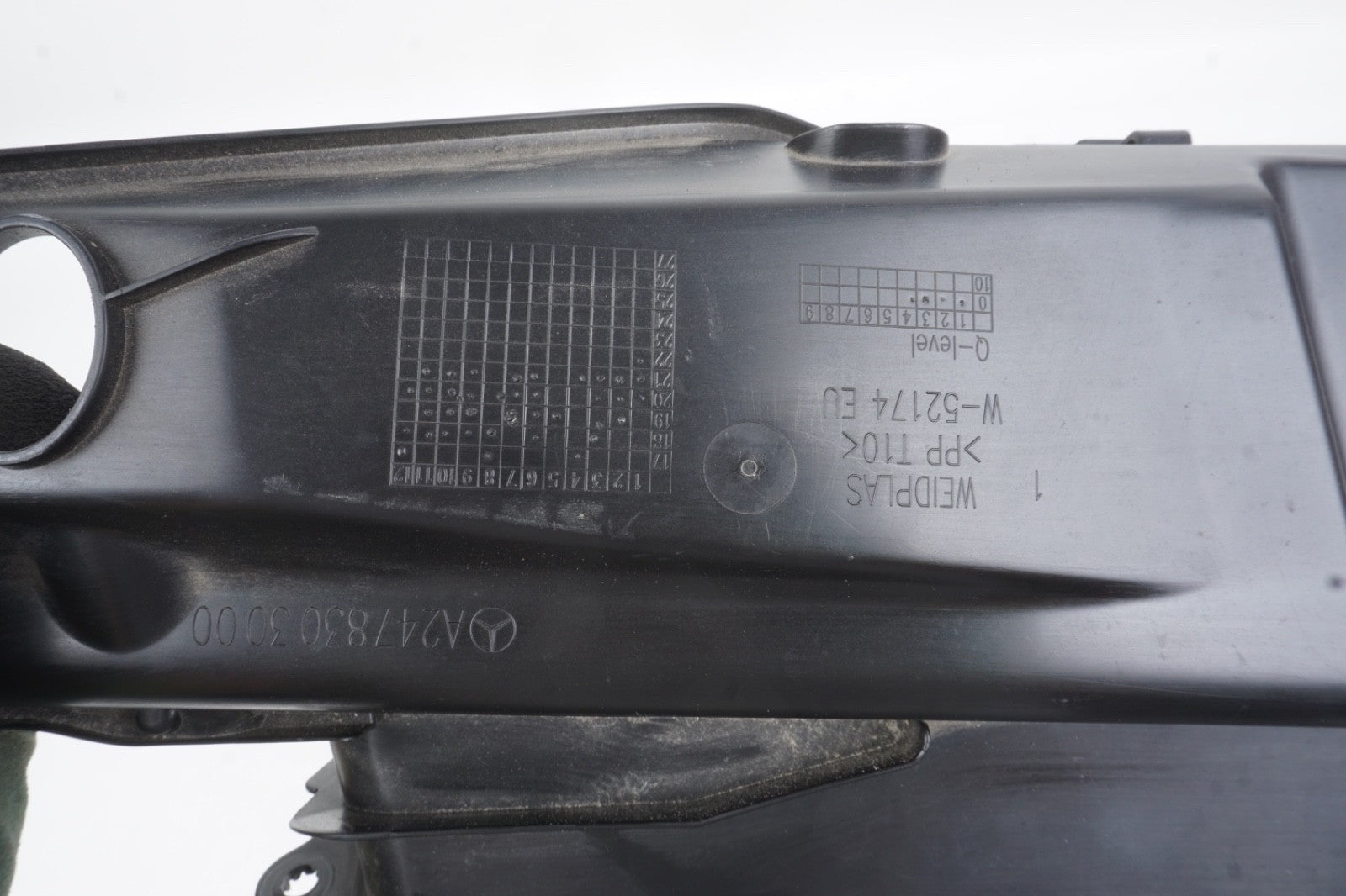2020 - 2025 MERCEDES GLB250 EQB FRONT DASHBOARD AIR VENT COVER OEM A2478303000