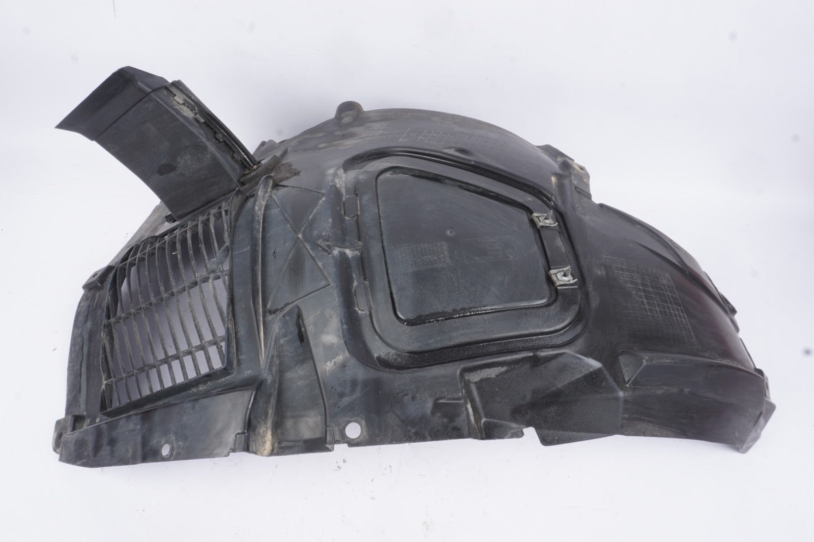 2012-18 BMW 650i 640i F13 FRONT LEFT SIDE FORWARD FENDER LINER SPLASH SHIELD OEM