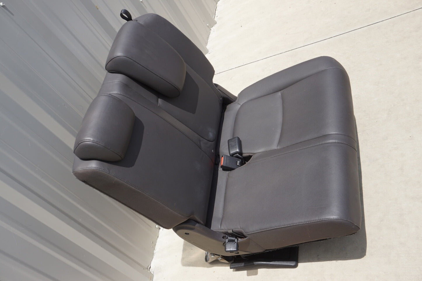 2018 - 2020 HONDA ODYSSEY REAR 3RD ROW LEFT SIDE SEAT CUSHION OEM BROWN