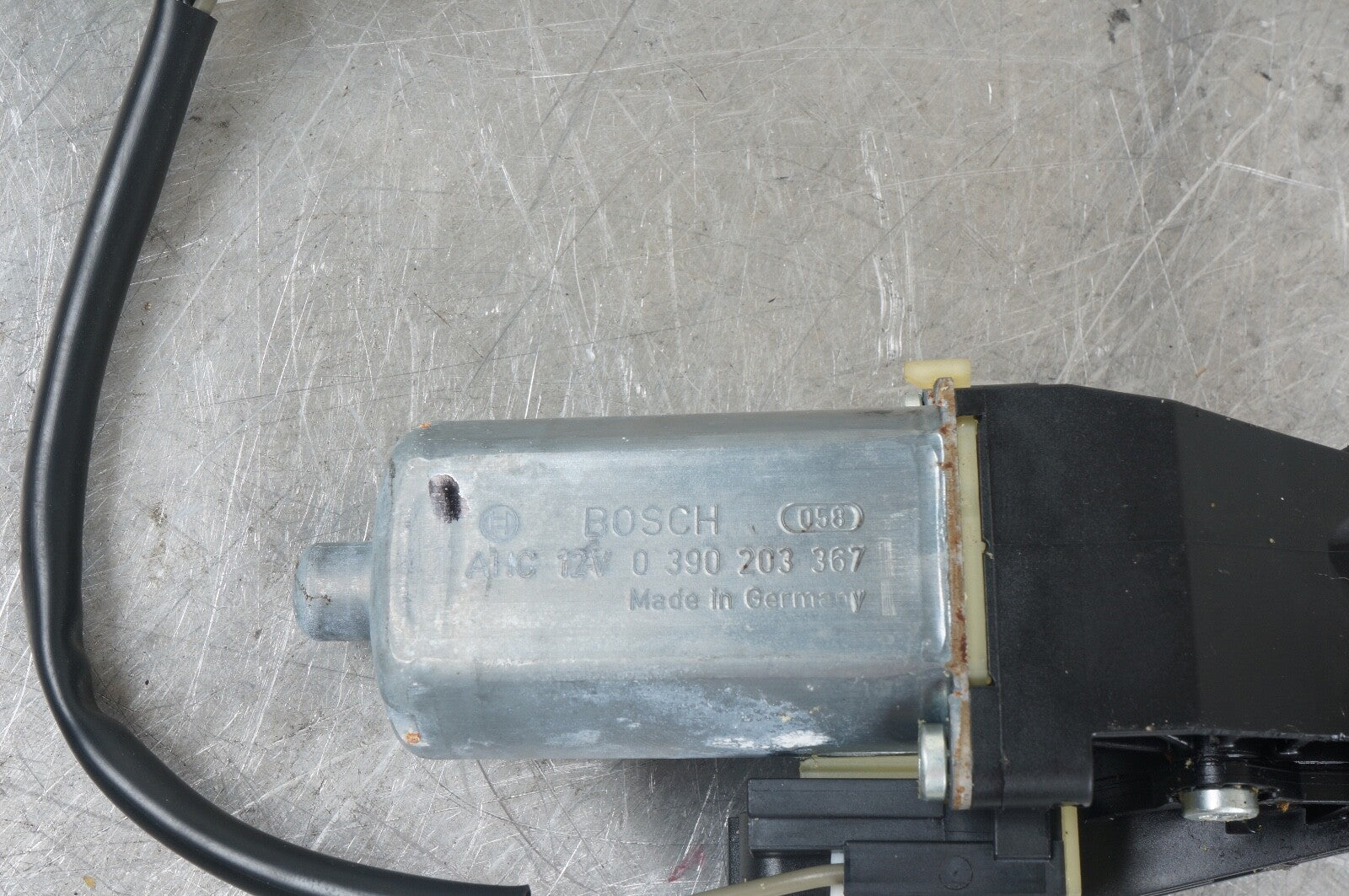 MERCEDES 0390203367 W204 FRONT RIGHT SEAT MOTOR DRIVE OEM C CLASS C250 C300