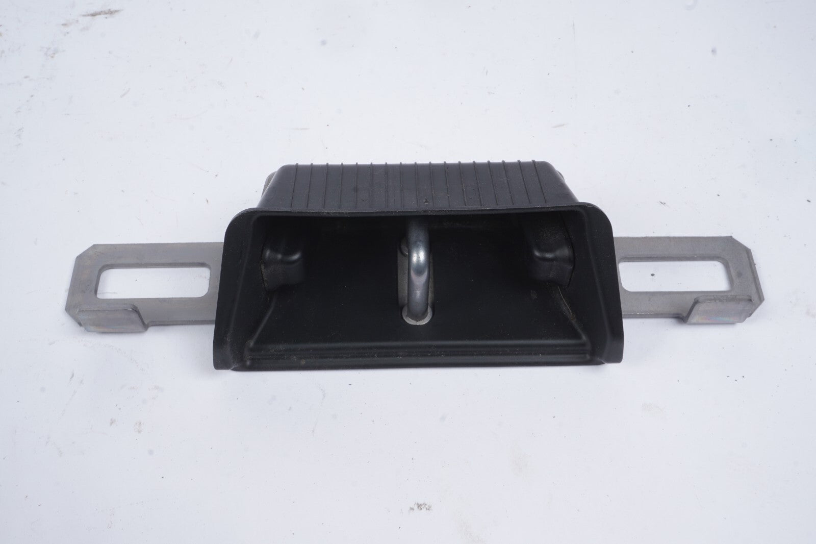 2021 - 2023 Polestar 2 Tailgate Lock Strike Plate 32239635 OEM