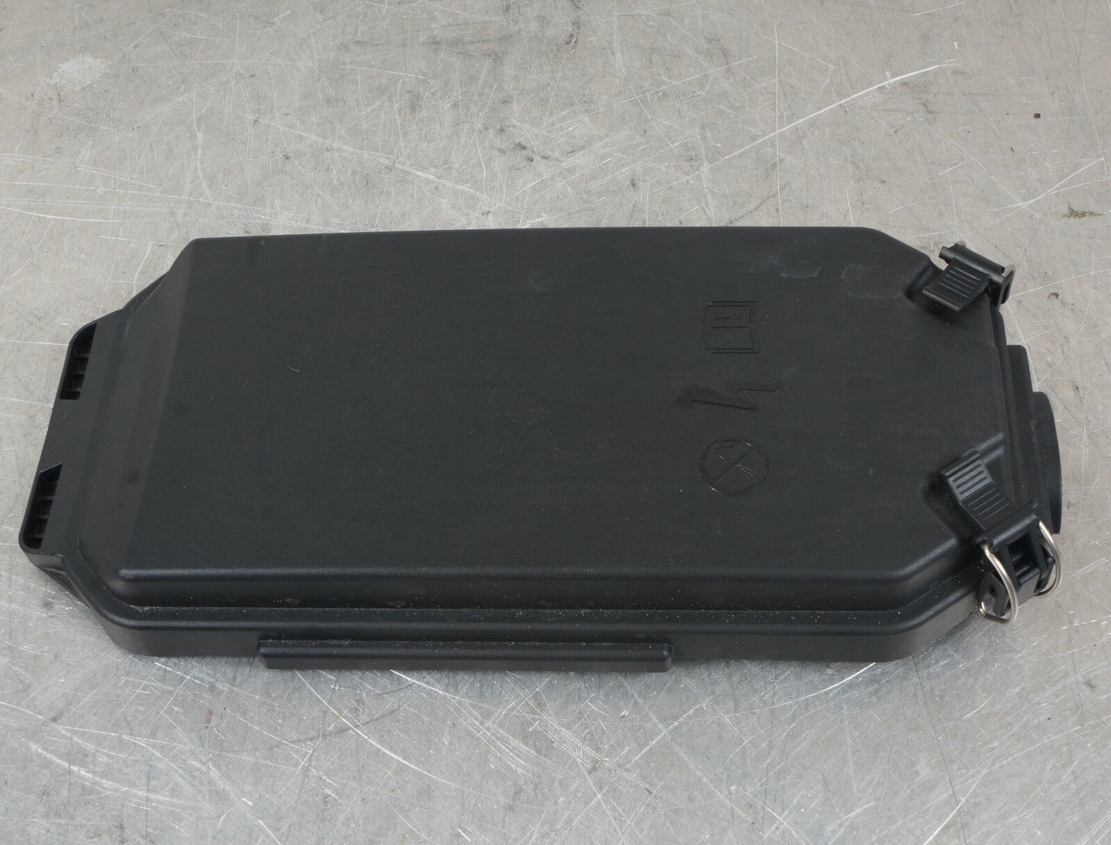 MERCEDES R231 SL-CLASS RIGHT ENGINE MOTOR BAY COMPUTER RELAY FUSE BOX COVER