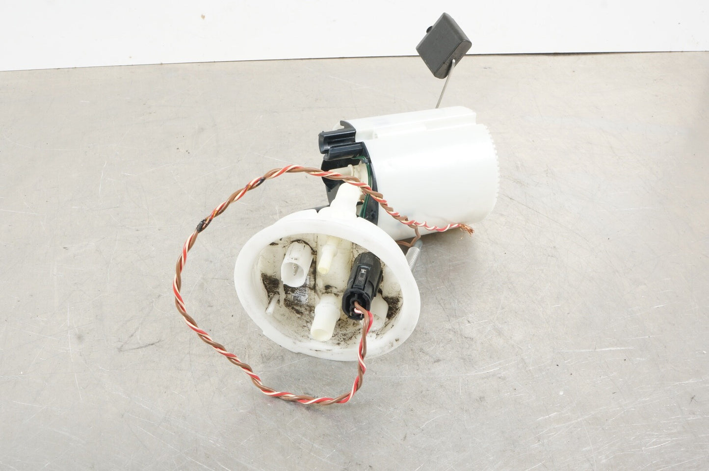Passenger Fuel Pump Assembly Pump And Sender Fits 07-13 BMW 328i 3284262