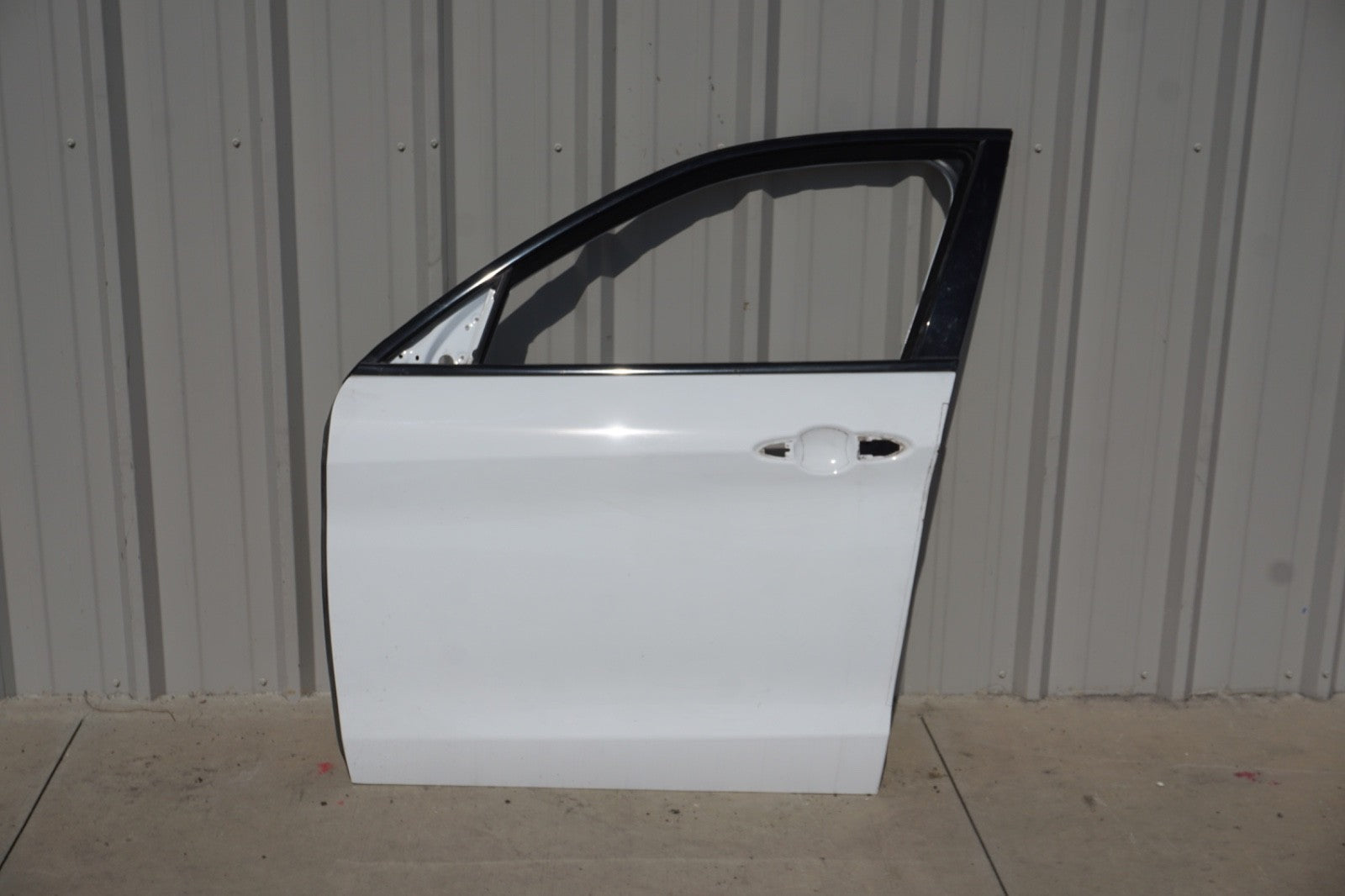 2017 - 2024 ALFA ROMEO STELVIO FRONT LEFT EXTERIOR DOOR SHELL WHITE OEM