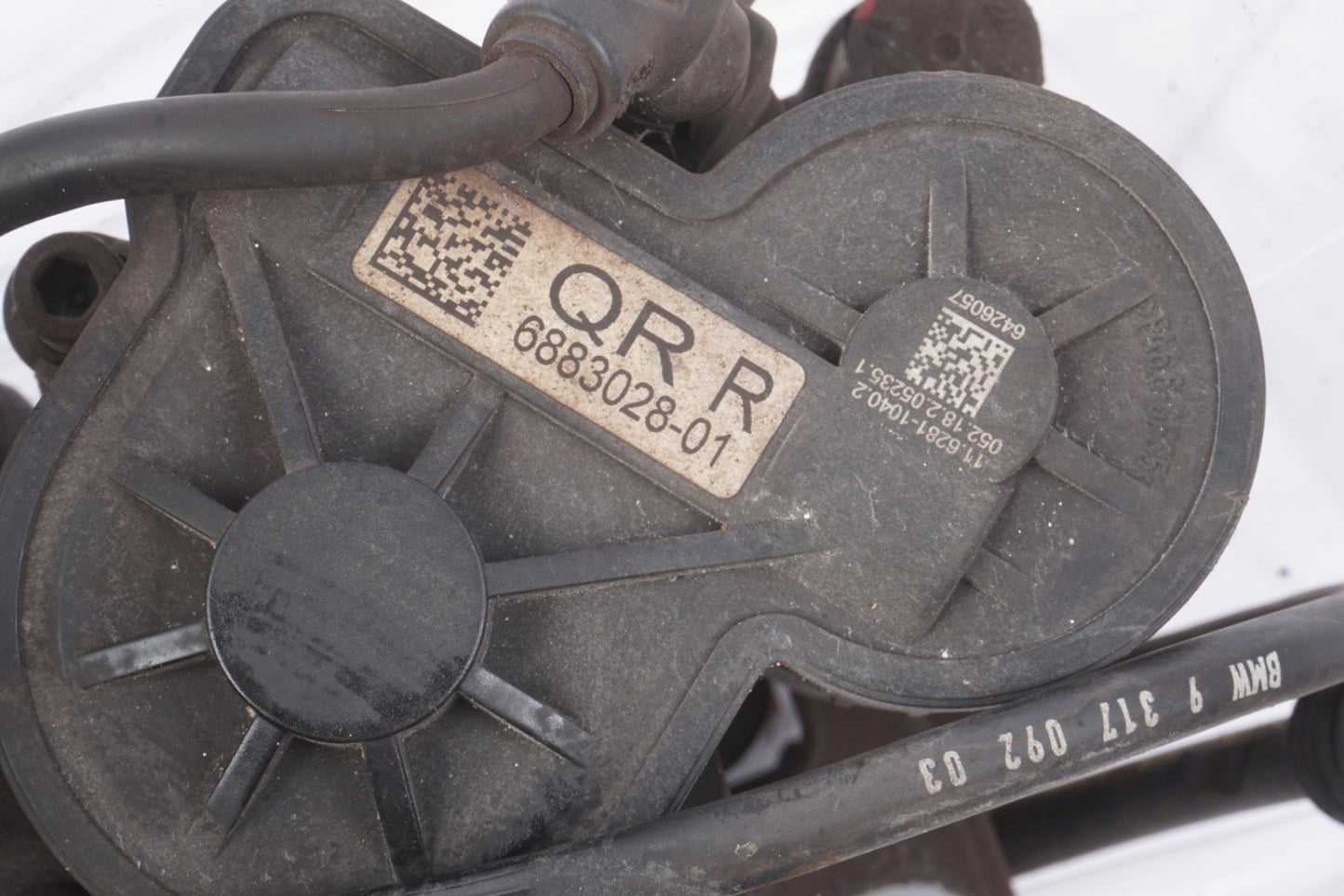 2018 - 2022 BMW X2 F39 OEM Right Rear Passenger Side Brake Caliper 6883028