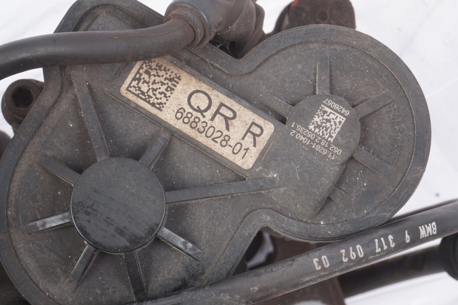 2018 - 2022 BMW X2 F39 OEM Right Rear Passenger Side Brake Caliper 6883028