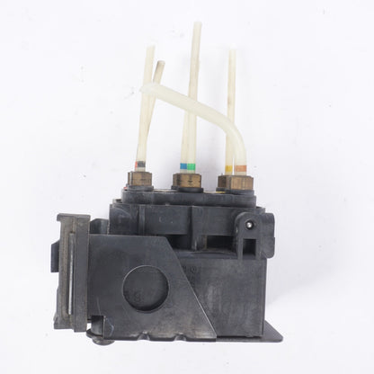 06-20 Mercedes W221 S550 CL550 Airmatic Air Pneumatic Suspension Valve Block OEM
