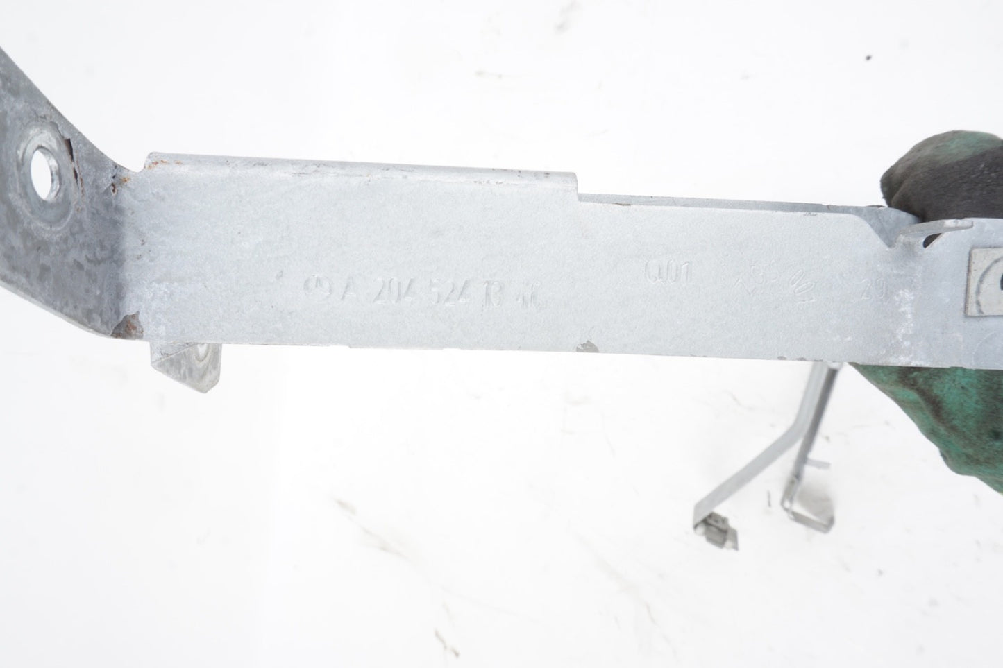 10-16 MERCEDES-BENZ W212 E400 ENGINE COMPARTMENT LOWER COVER BRACKET SET OEM