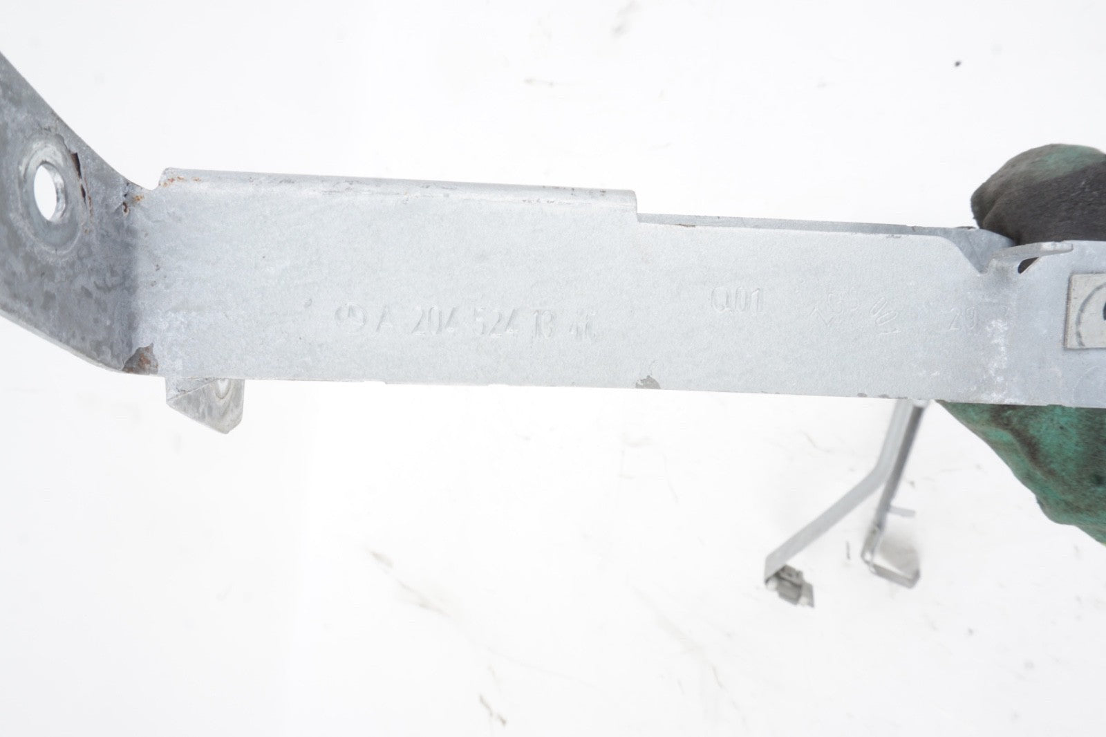 10-16 MERCEDES-BENZ W212 E400 ENGINE COMPARTMENT LOWER COVER BRACKET SET OEM