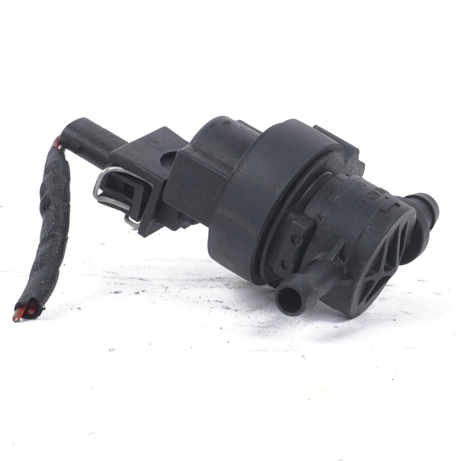 03-06 Mercedes W209 CLK320 E350 Vapor Emission Purge Valve 0004703593 OEM