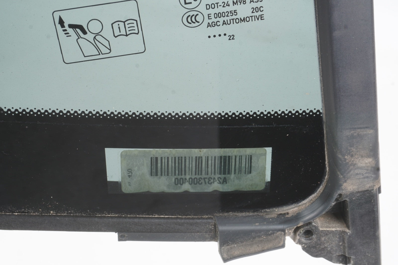 2022 - 2025 Mercedes X243 EQB300 EQB Rear Door Quarter Glass Window Right Side